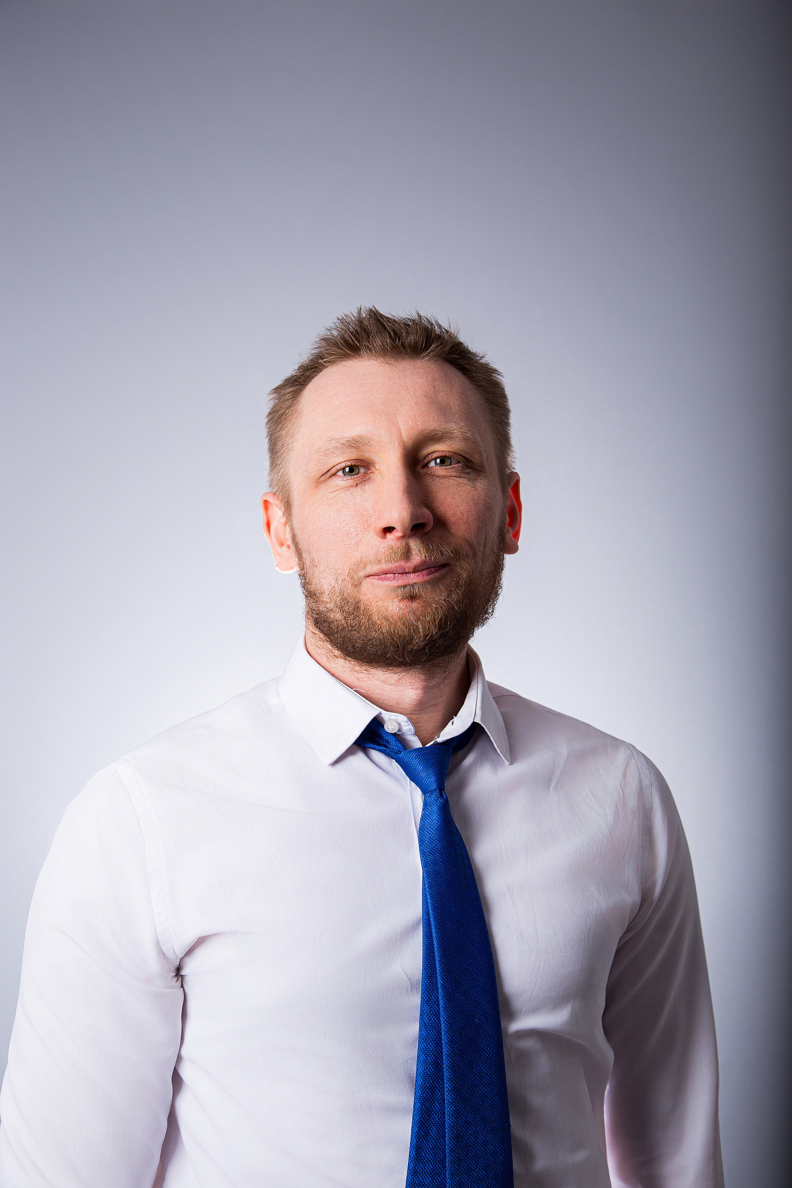 The Insight Solutions Kazakhstan. Рекламный и портретный фотограф в Алматы — Серекпаев Танирхан