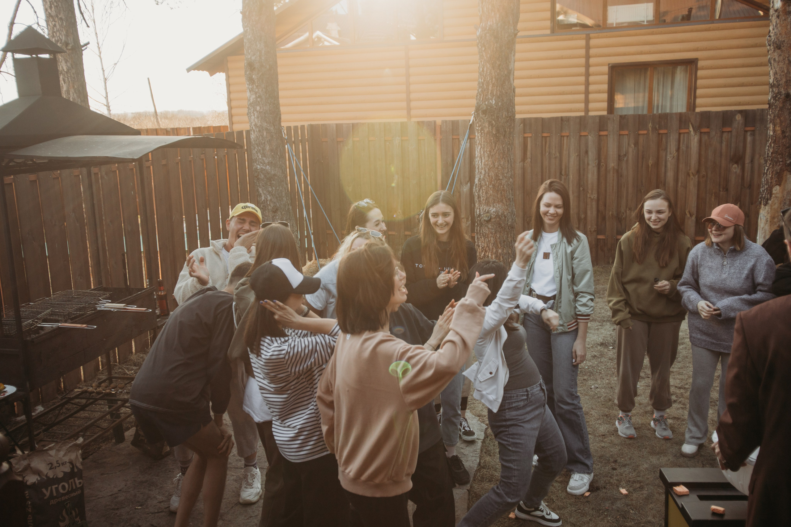 Корпоратив Muza_Arts. Венера Гайн. Репортажный фотограф  Тюмень. Обучение фотографии с 0