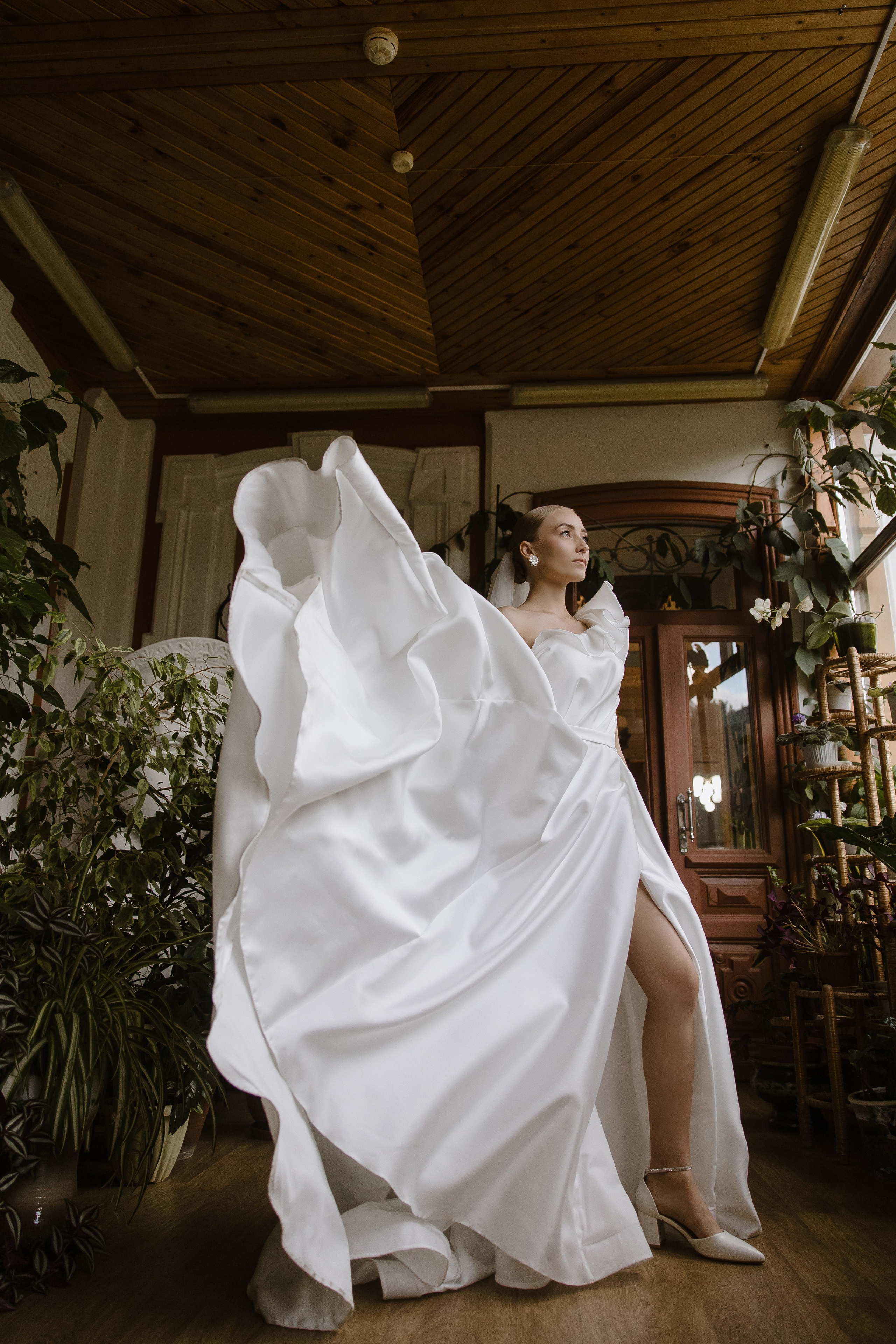 Свадебная фотосессия в Самаре в ресторане «Городская усадьба». Свадебный и семейный фотограф в Самаре и Тольятти | Елена Топанцева