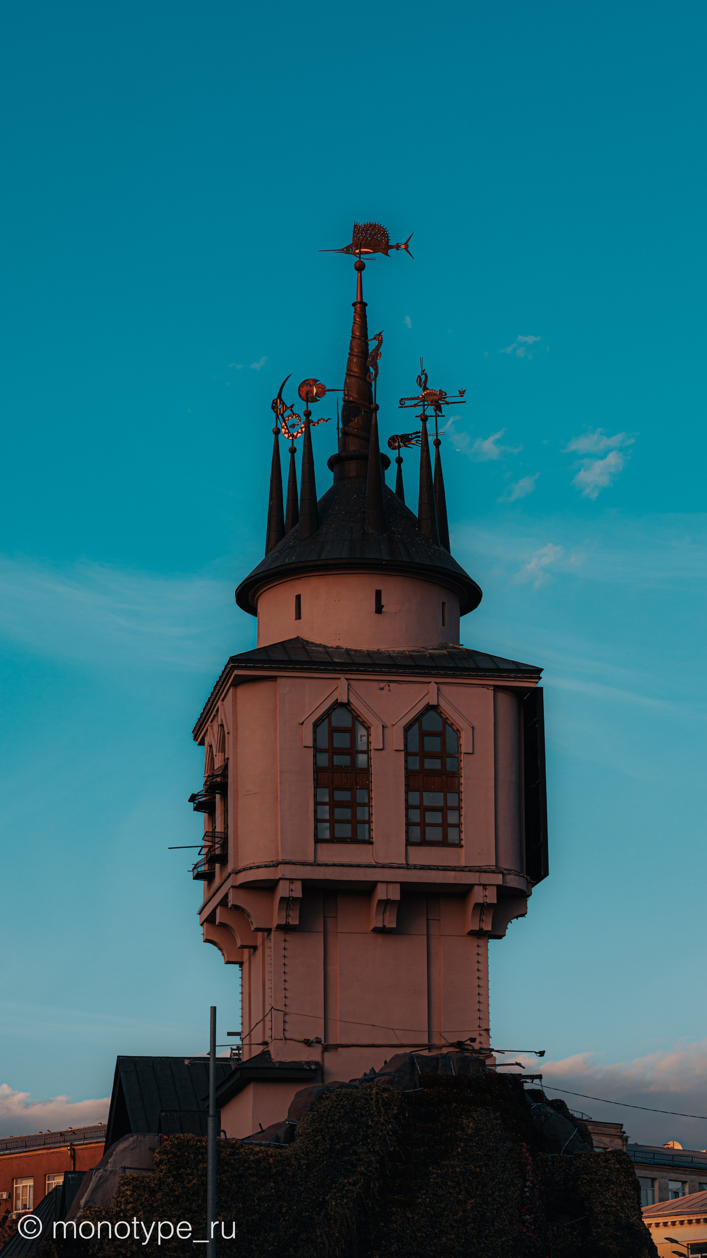 ST. BARRICADE. MOSCOW / БАРРИКАДНАЯ. МОСКВА