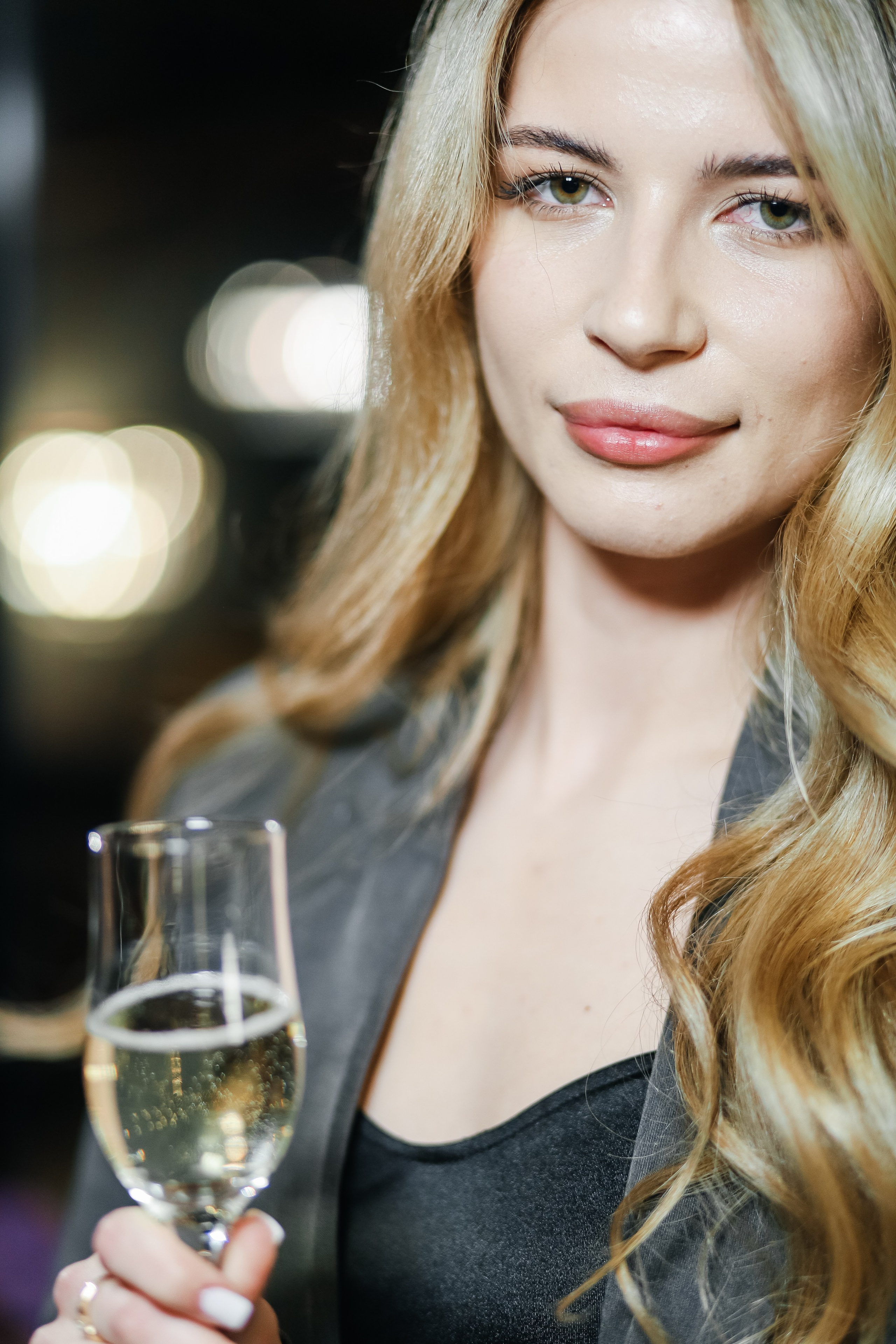 25.Диана и гости