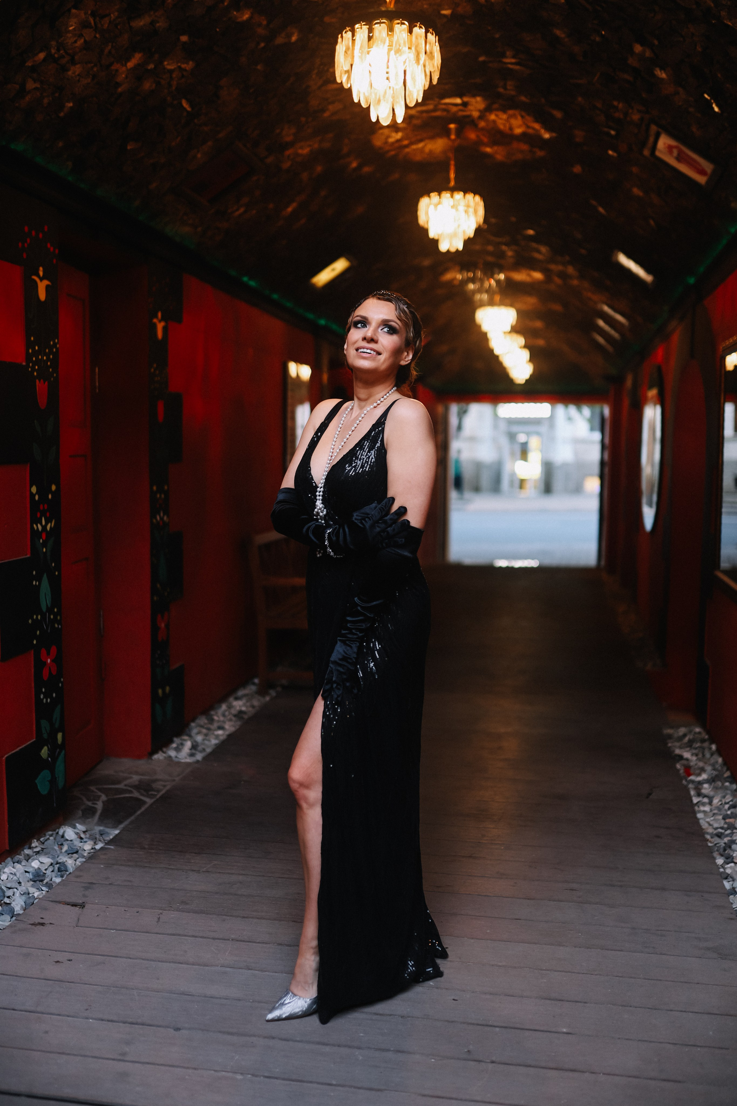 25.Диана и гости