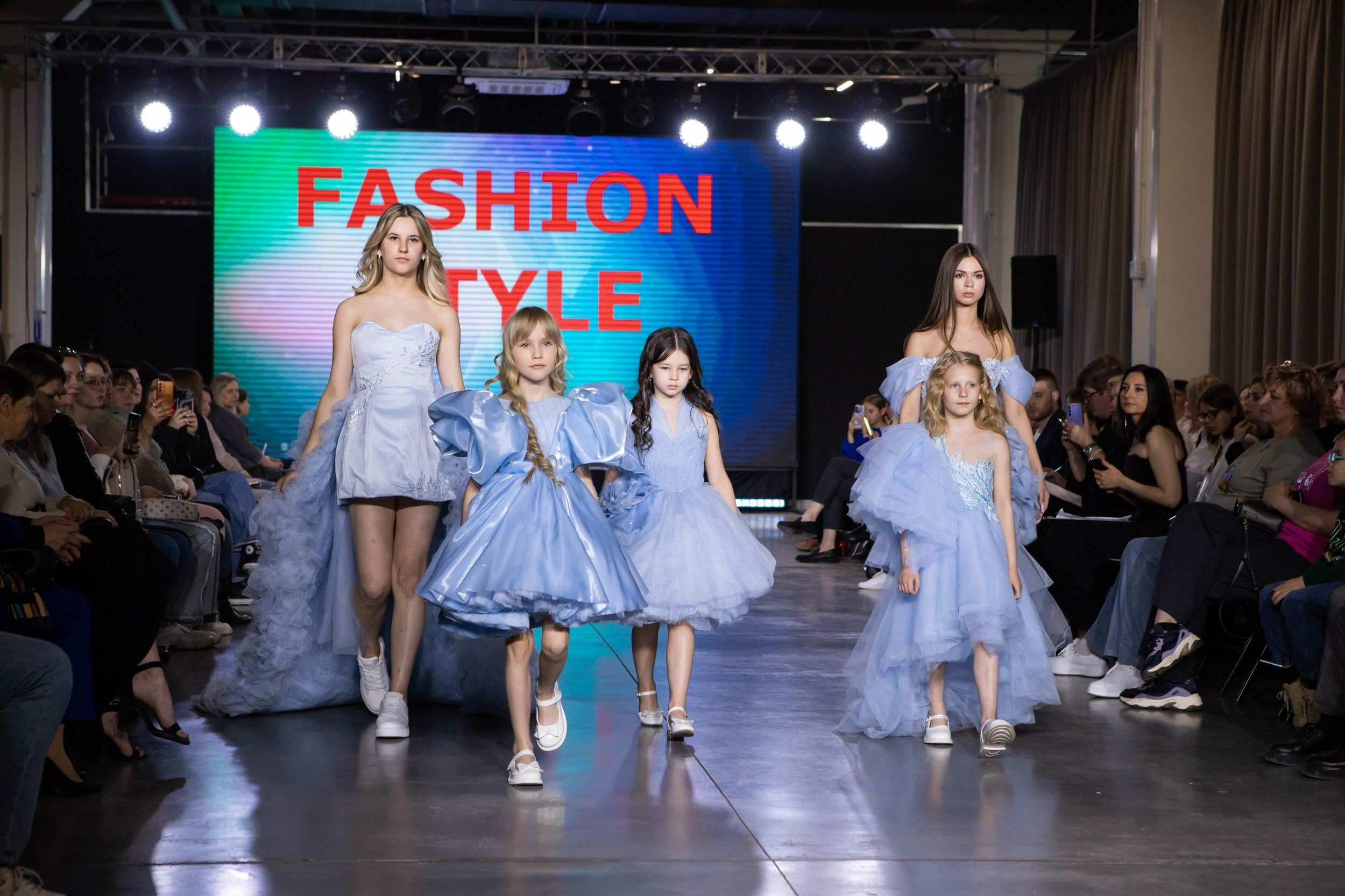 Фестиваль моды и красоты Fashion Style (11 мая 2024). Репортажный фотограф Алексей Пирязев