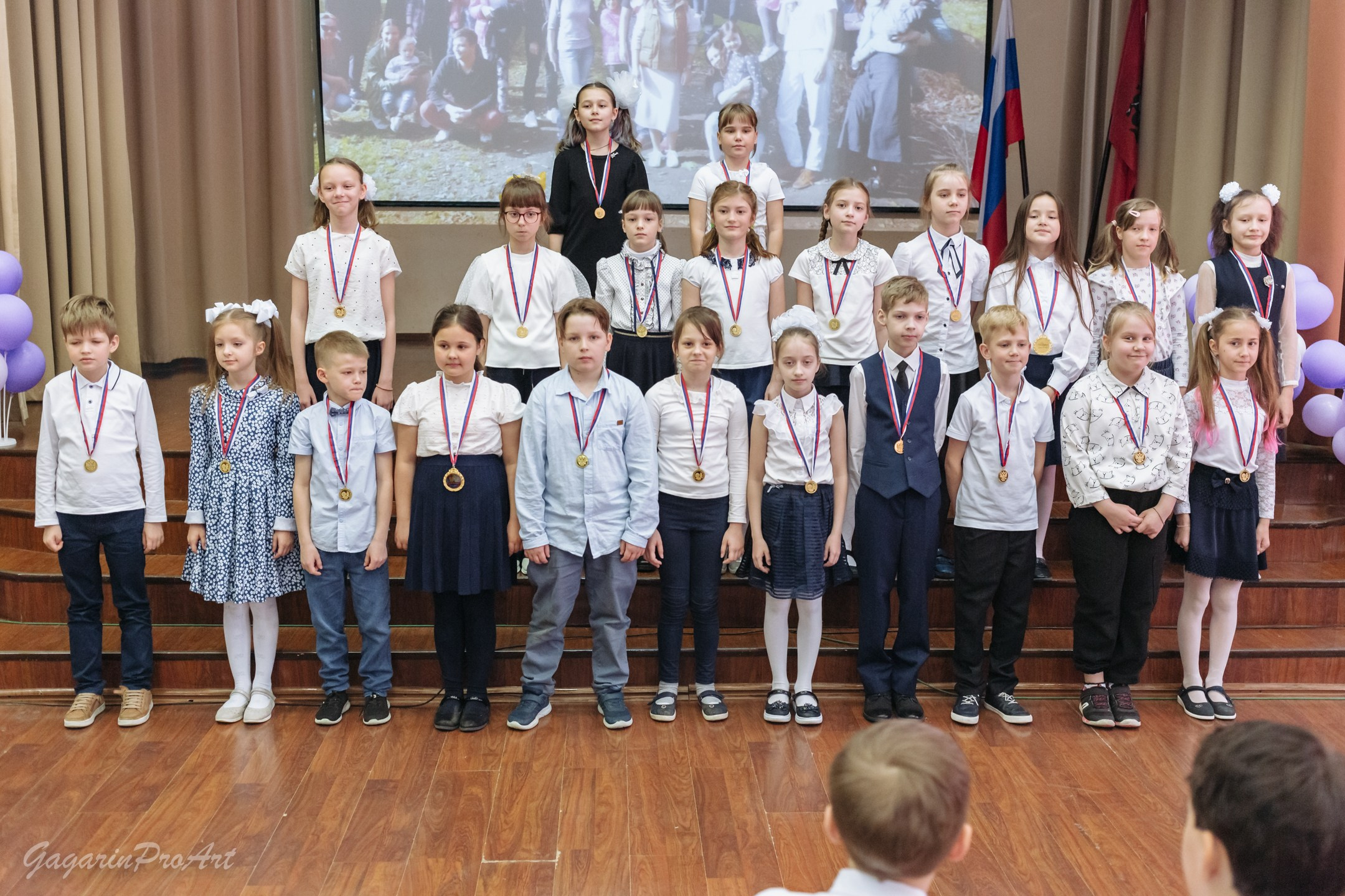 Репортаж в школе на выпускной. Фотограф на выпускной. GagarinProArt