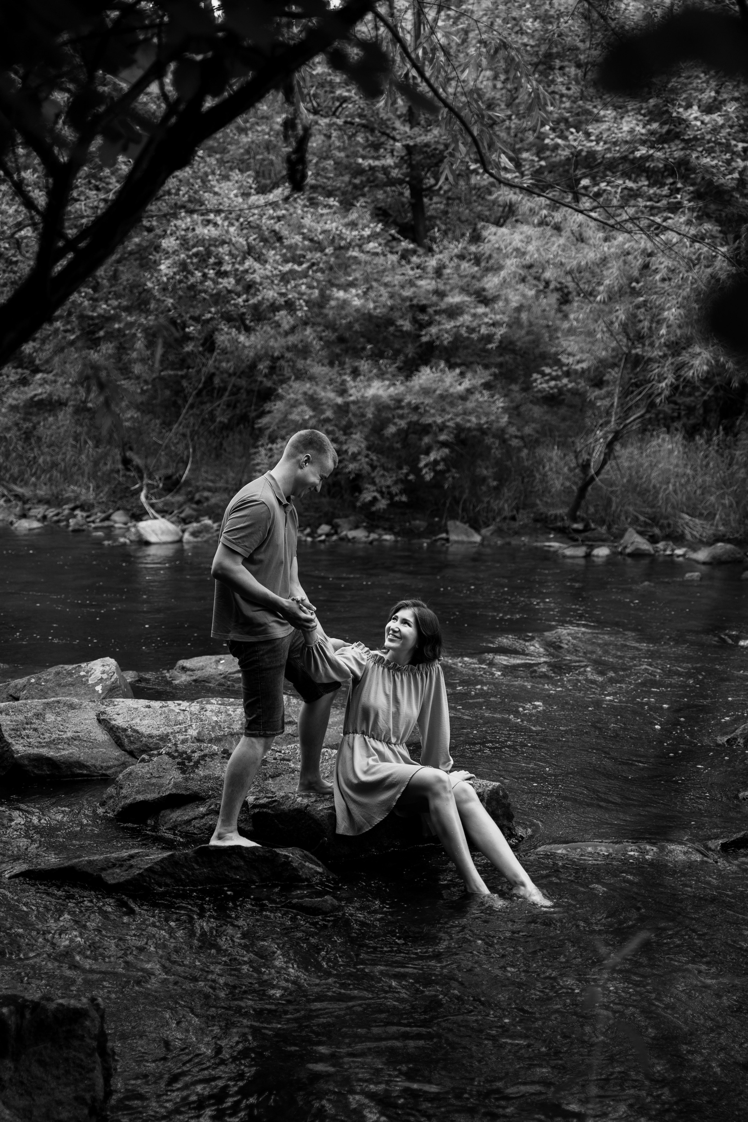 Максим и Ангелина прогулка у реки. Фотограф Чита. Индивидуальные портреты, LoveStory, свадьбы