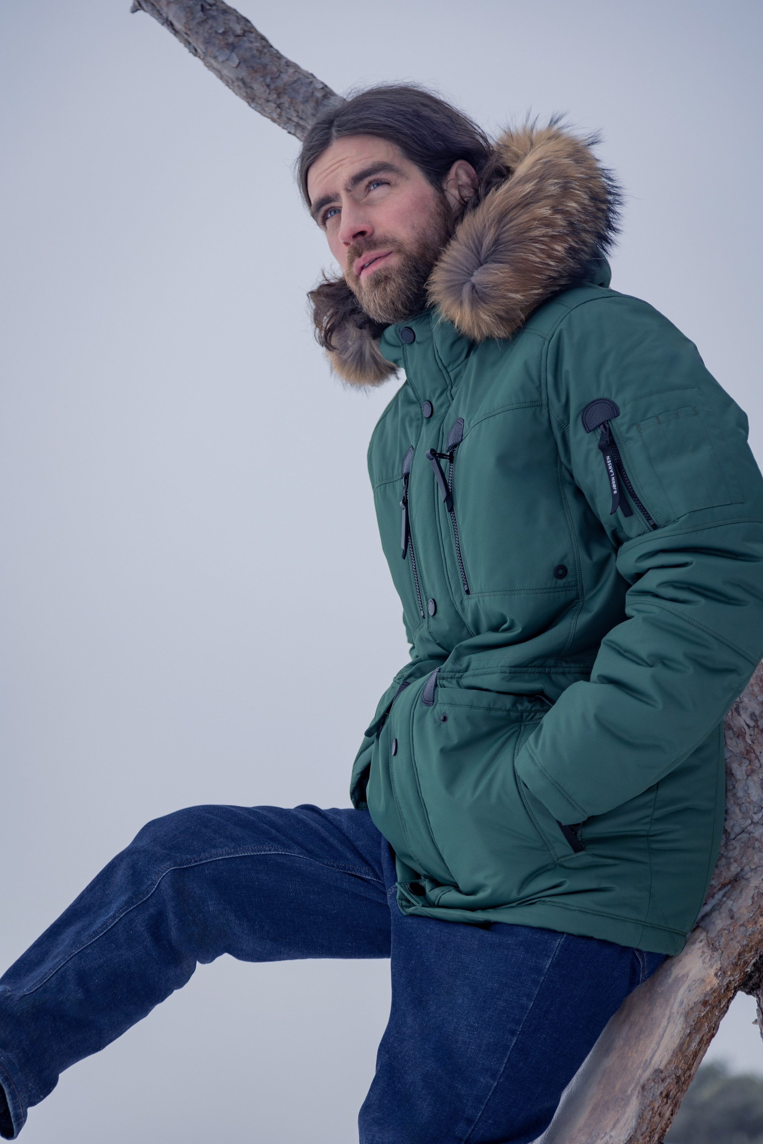 Пуховики на заливе. Креатор Ольга Яш