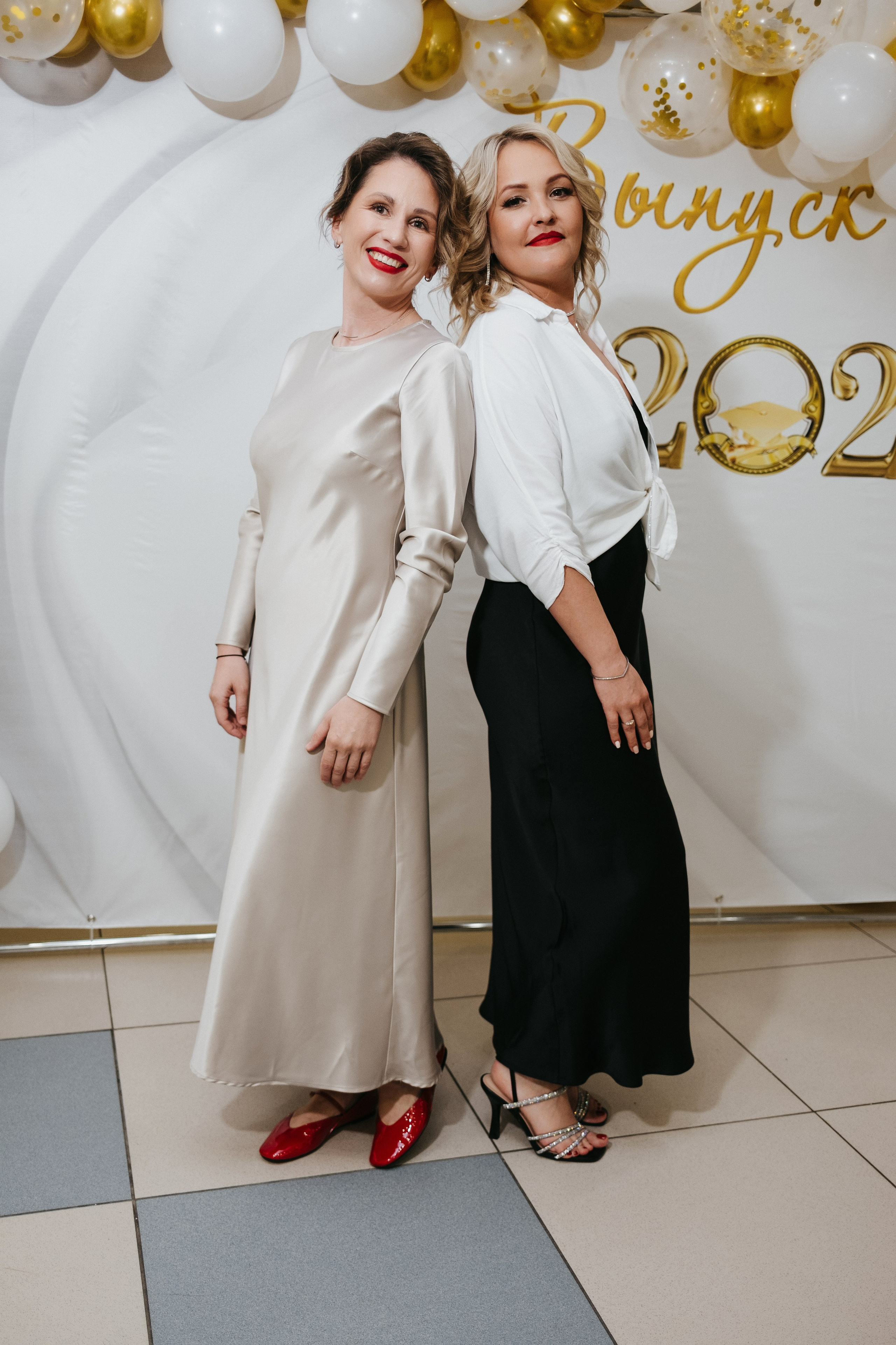 Выпускной 11 класс школы № 30. Свадебный и репортажной фотограф Денис Ожигин в Краснодаре и Краснодарском крае