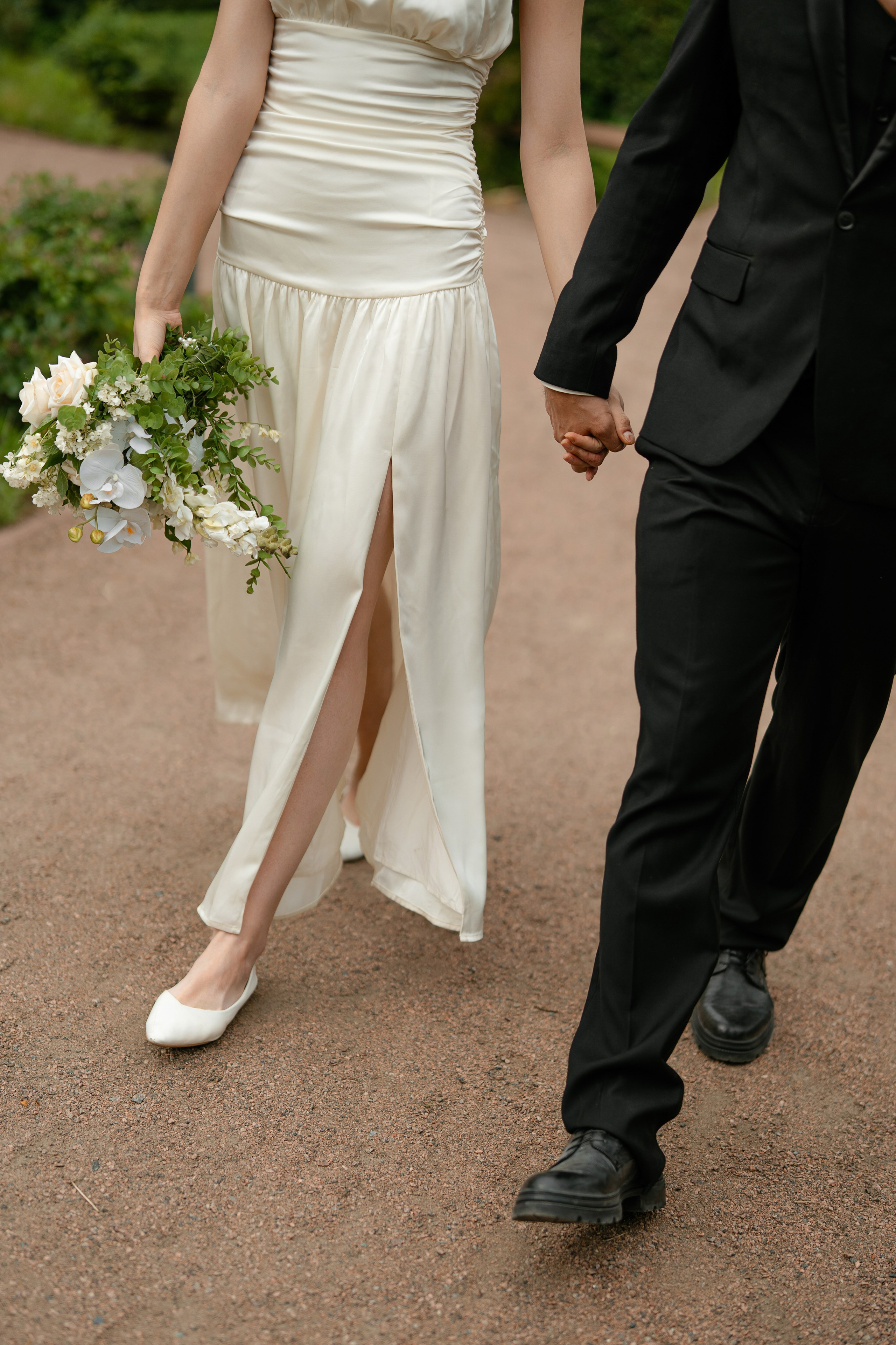 Свадебная прогулка, а парке Сокольники. Фотограф Сергиев Посад / Москва / Дмитров / Дубна