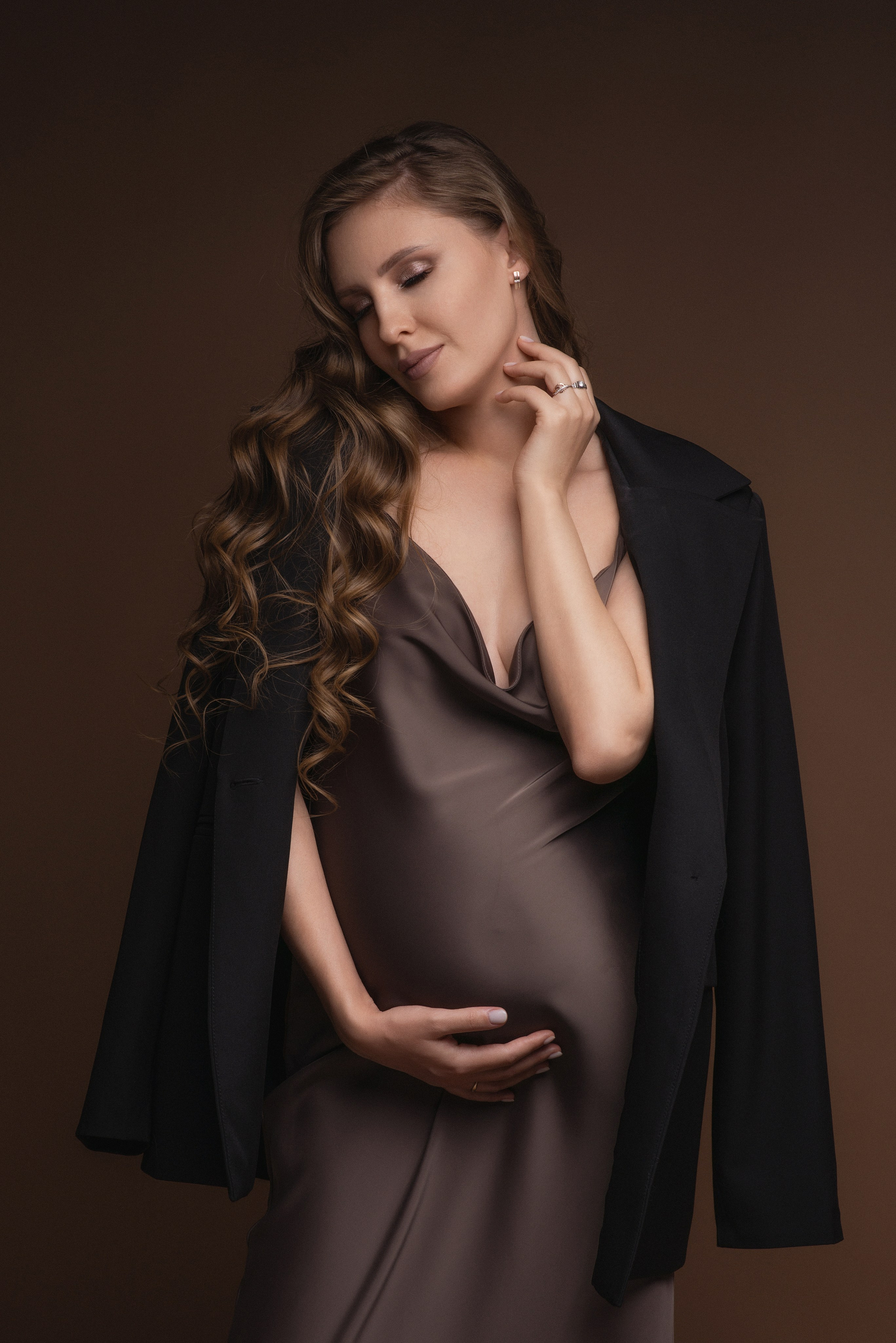 Фотосъемка беременности. Фотограф беременности, новорожденных и детей до года в Челябинске Волк