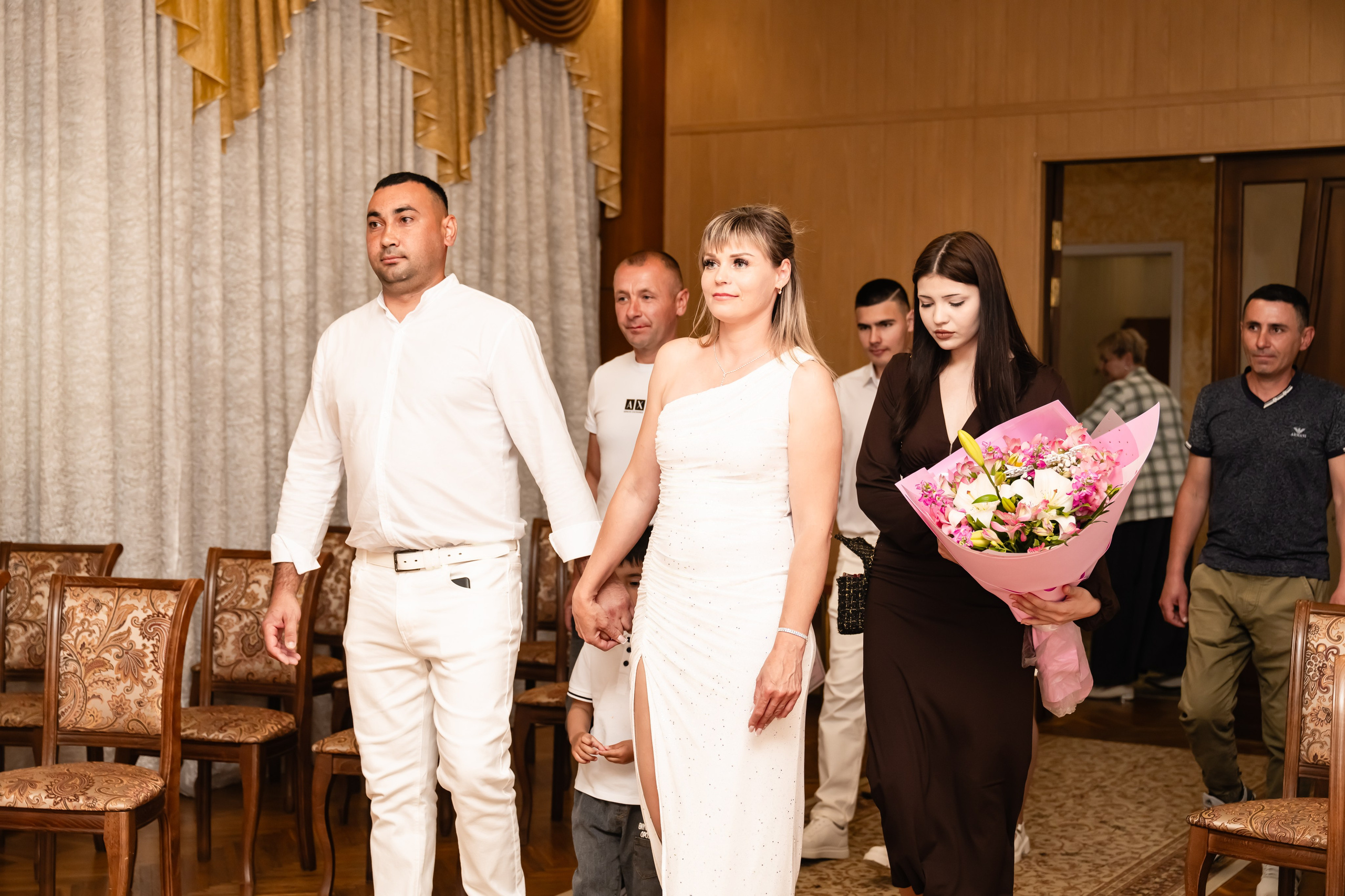 Свадебные фотосессии. Роспись в ЗАГСе. Выездная регистрация. Студийный и свадебный фотограф и видеограф в Севастополе — Юлия Макаренко