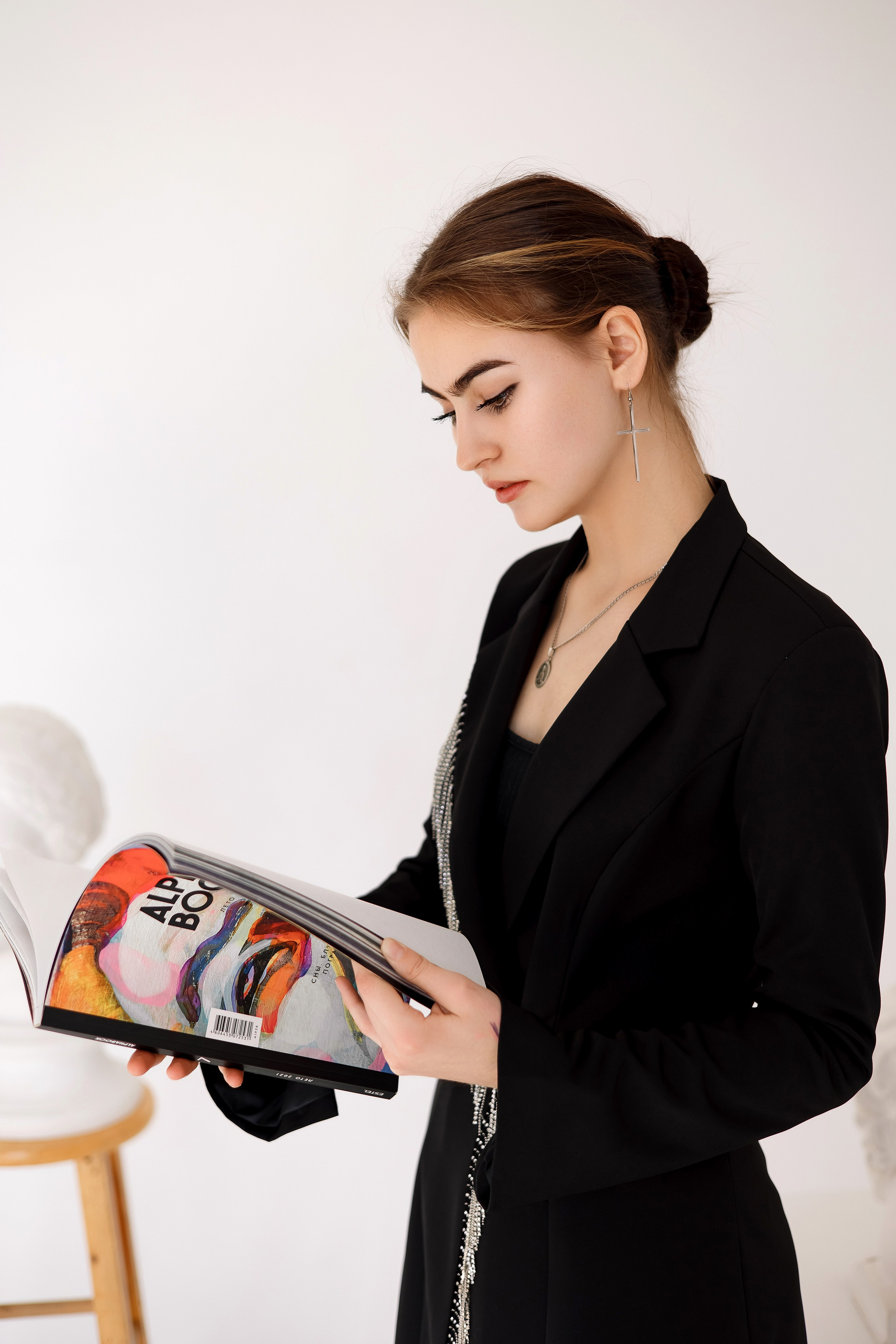 11 класс съемка на циклораме. Фотограф Любовь Корниенко, Примоский край