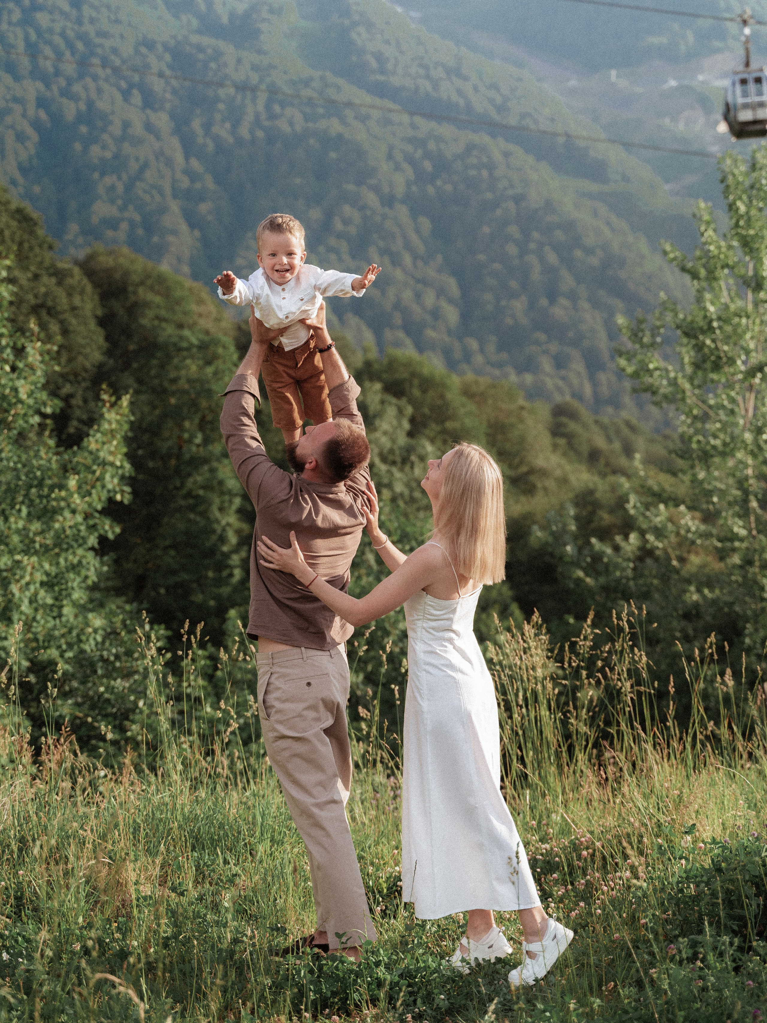 Семейная фотосессия в Красной Поляне. Фотограф на Пхукете Максим