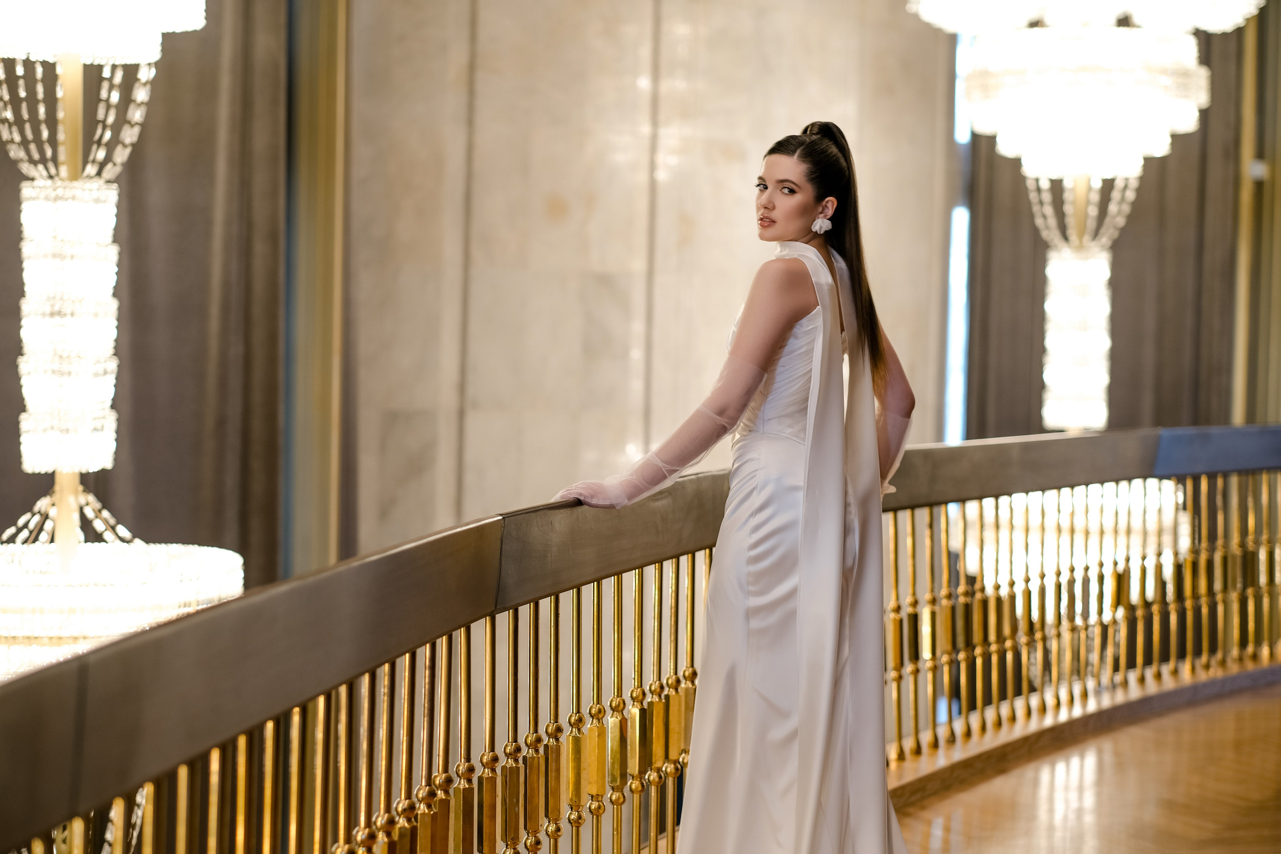 Свадебная фотосессия в театре драмы имени Наума Орлова. Свадебный фотограф в Челябинске Сырчикова Наталья