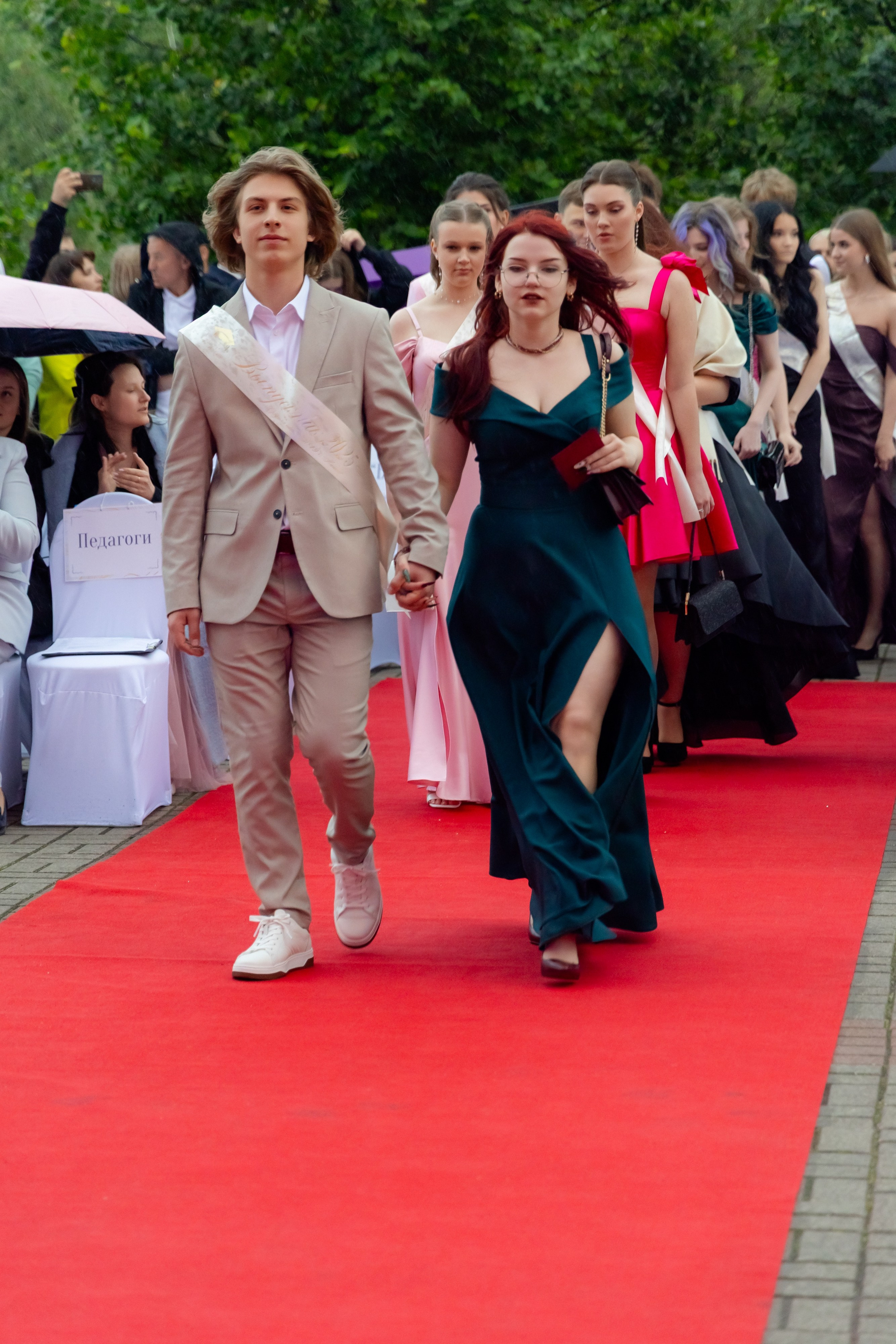 Школьный выпускной 2025 год в Минске, Беларуси. Свадебный фотограф в Минске/Беларуси Сергей Спиридонов