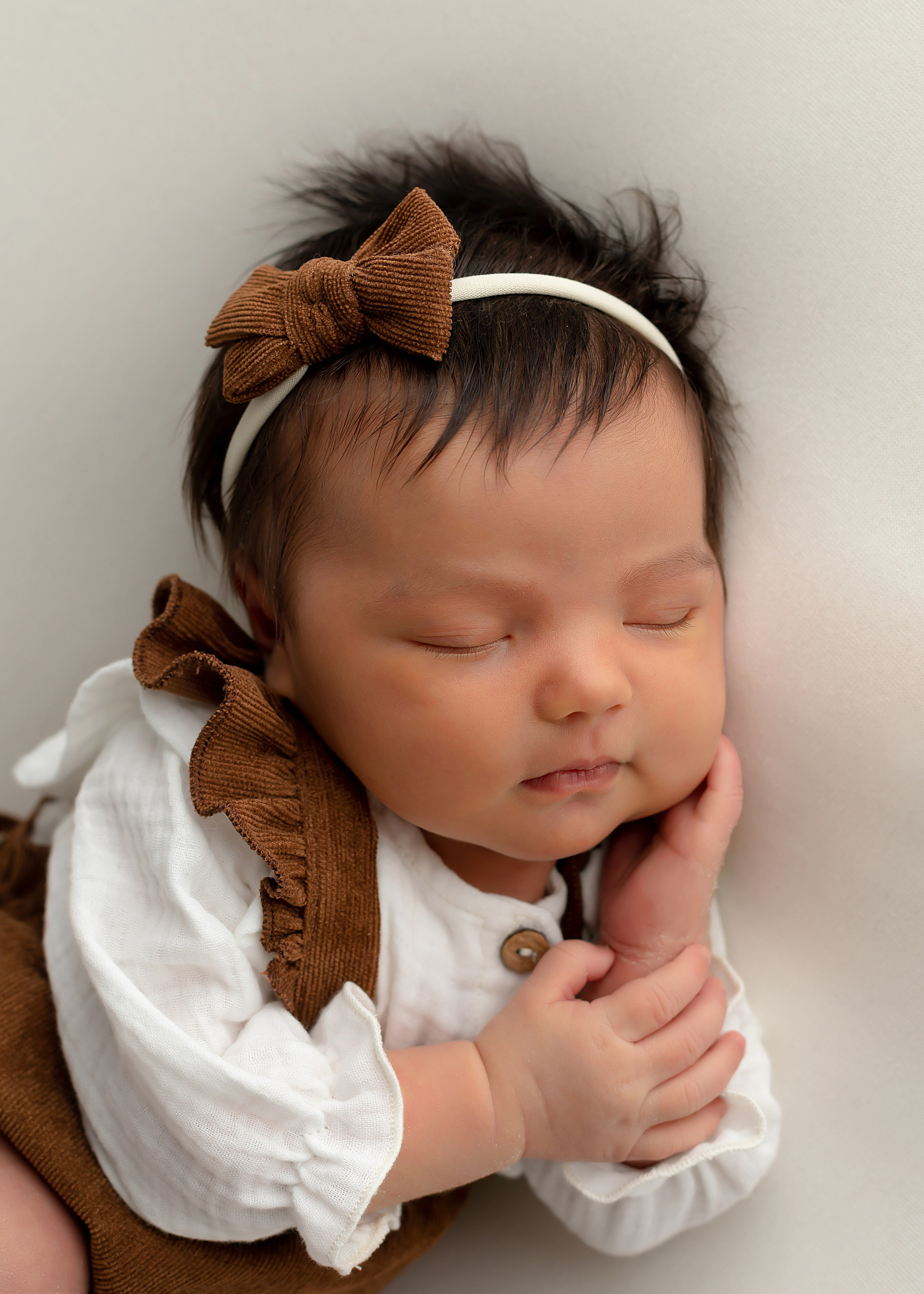 Фотограф новорожденных в Тюмени Юлия Леонова