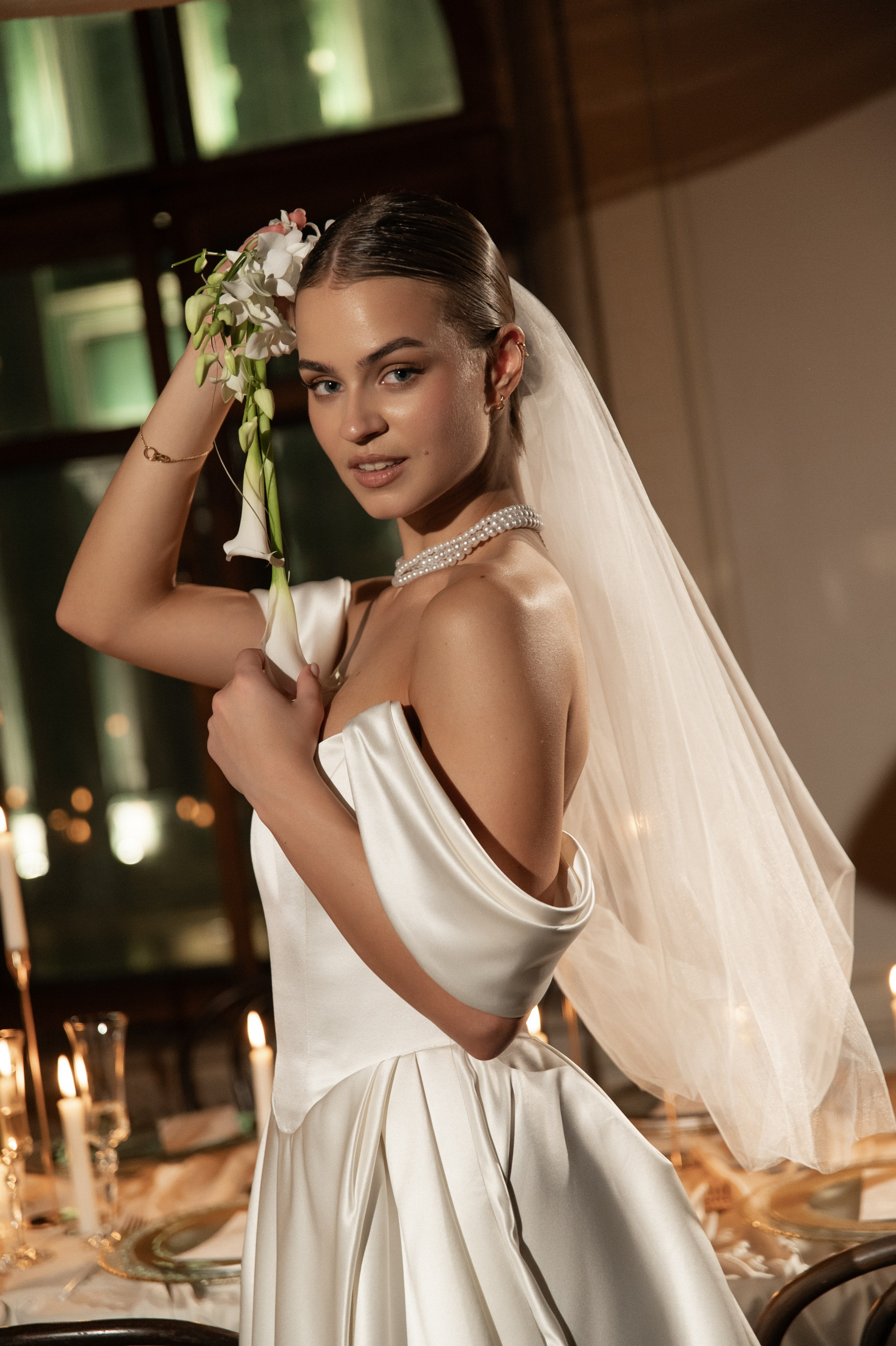 Камерный свадебный ужин при свечах в старинном особняке в фотостудии 21. Kult. Ярослава Ерина — свадебный фотограф в Москве