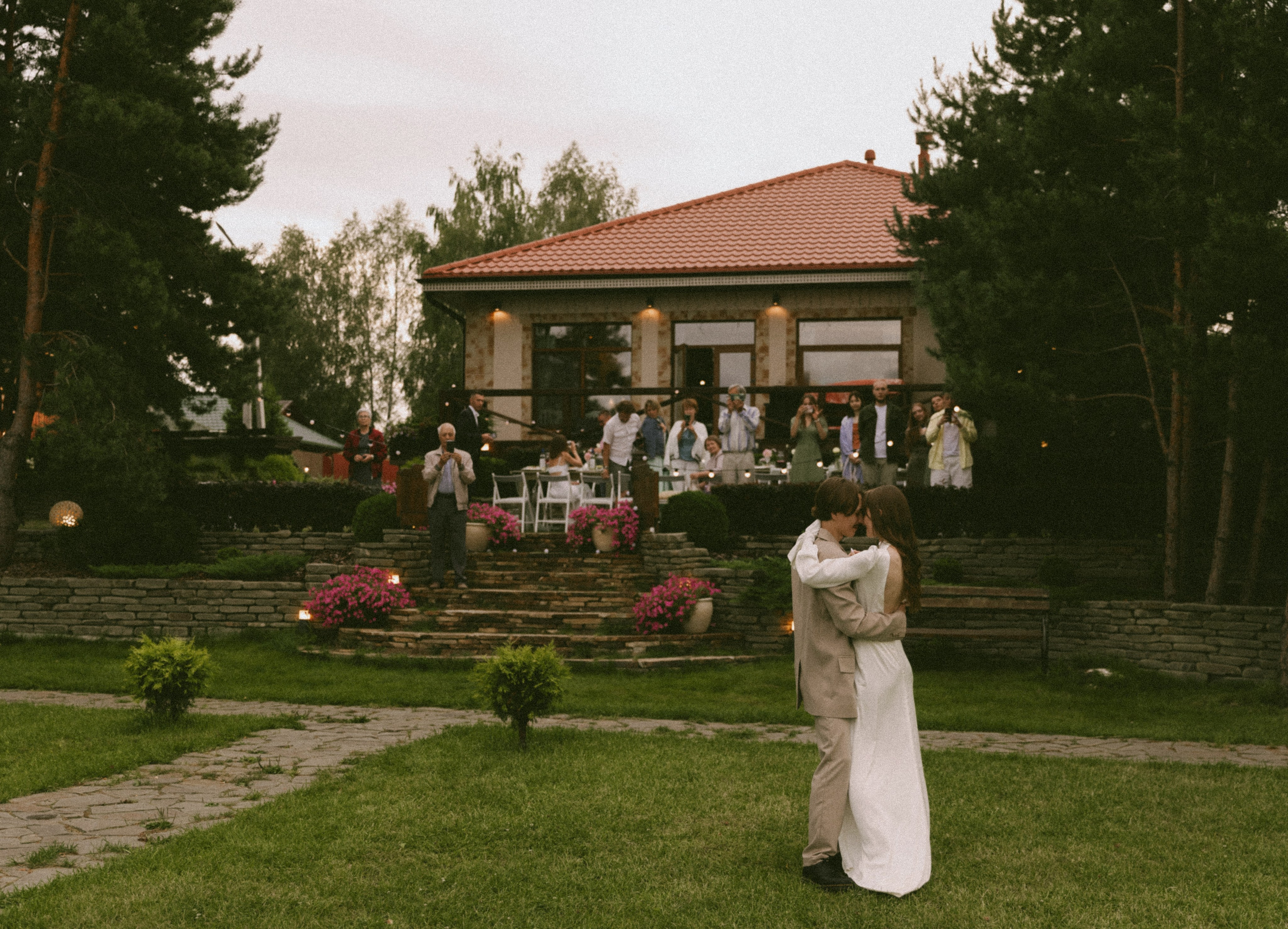 Держи меня крепче