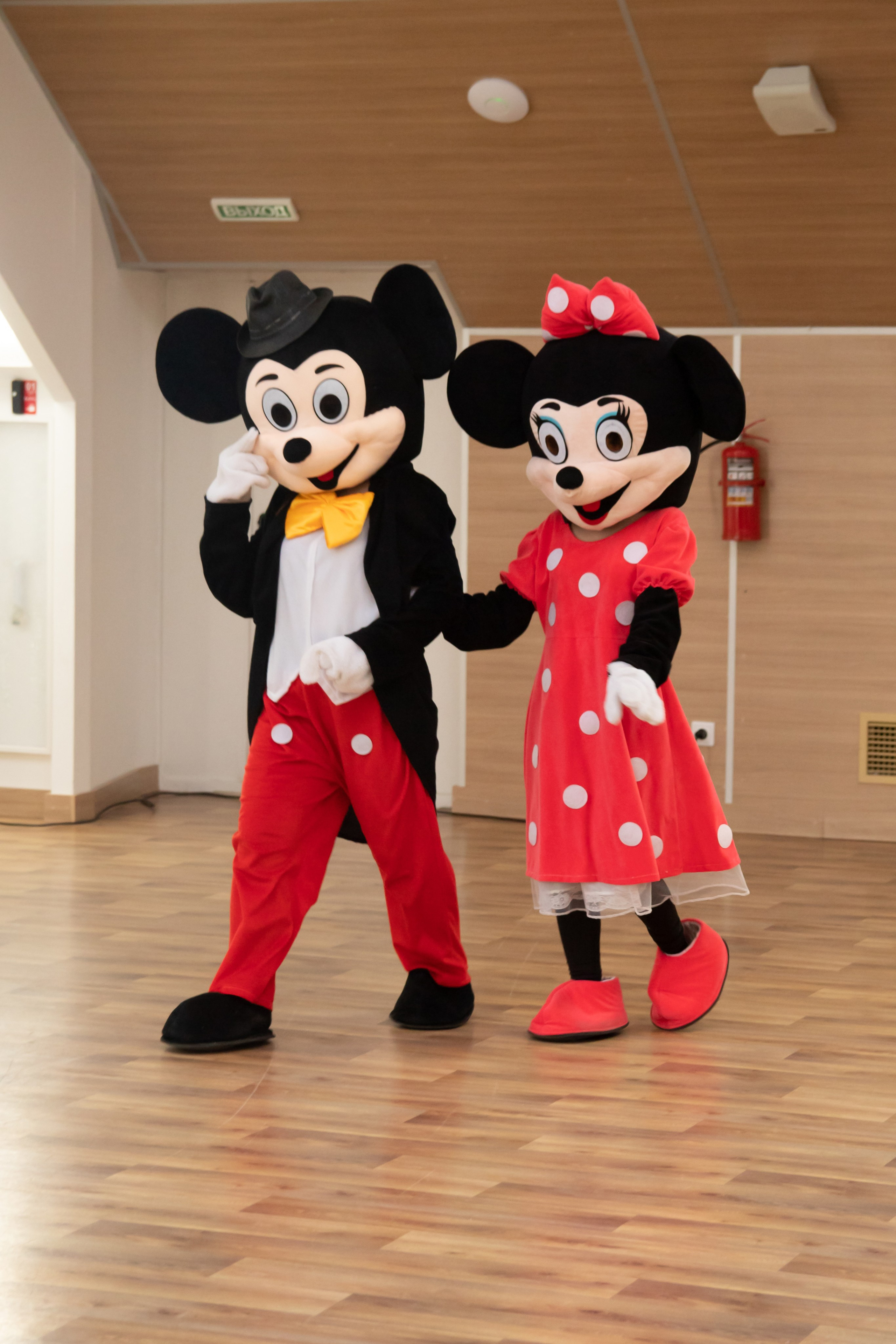 Благотворительный концерт. Часть1: Дети. Репортажный Фотограф