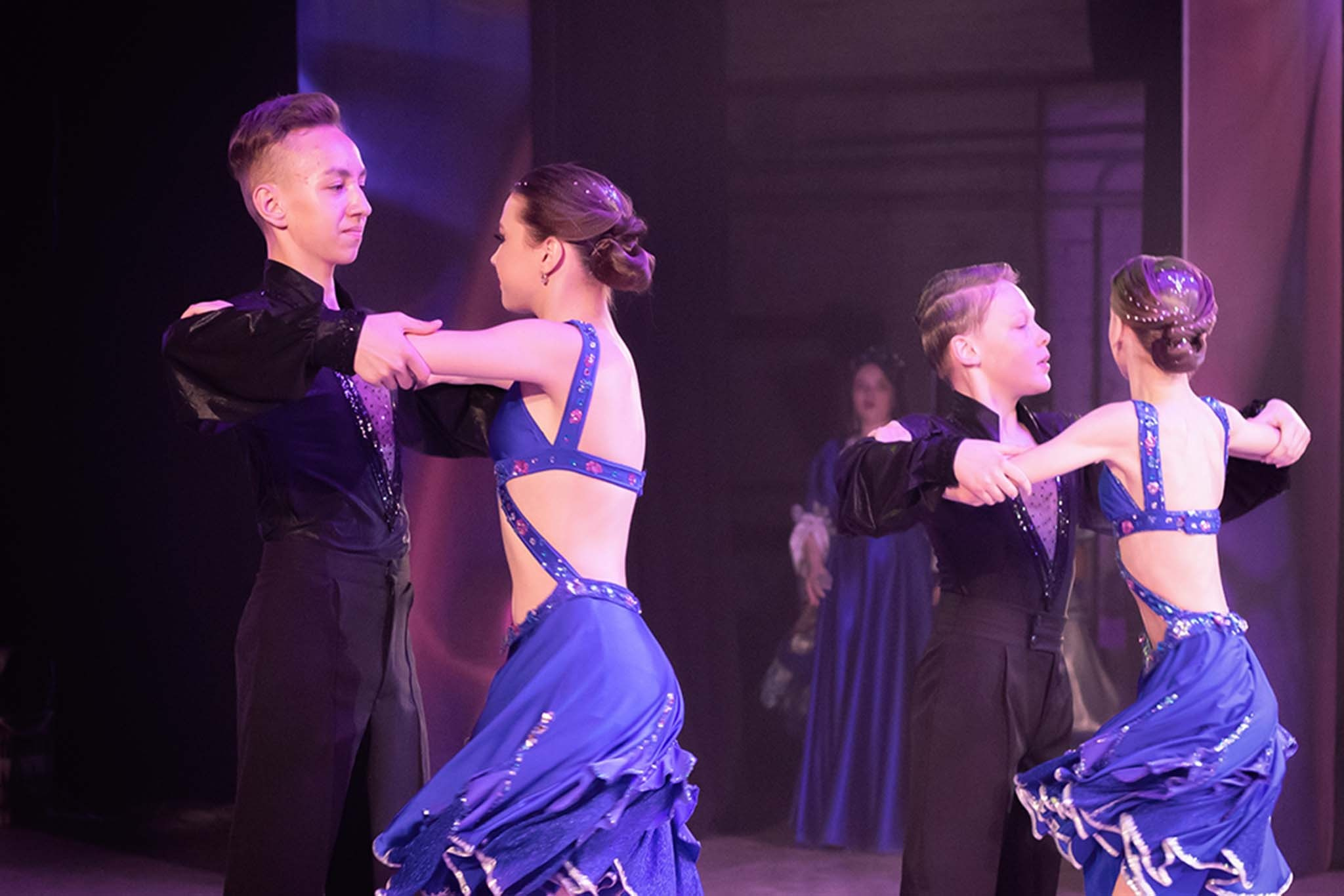 Выступление Анжелы и Руслана. Репортажный Фотограф