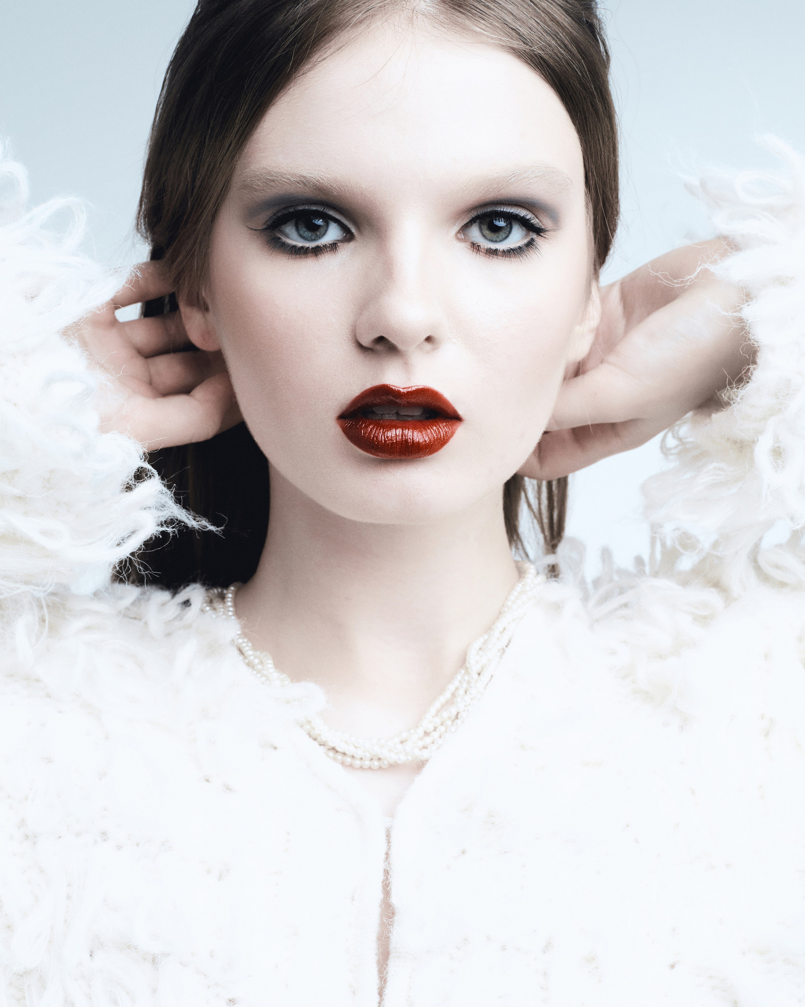 Kati, white and burgundy. Юрина Полина, фотограф из Екатеринбурга