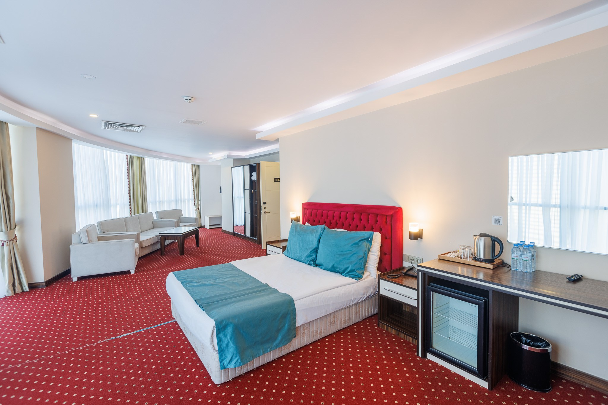 SKY TOWER (METRO CITY). Режиссёр, клипмейкер, фотограф — Андрей Охота