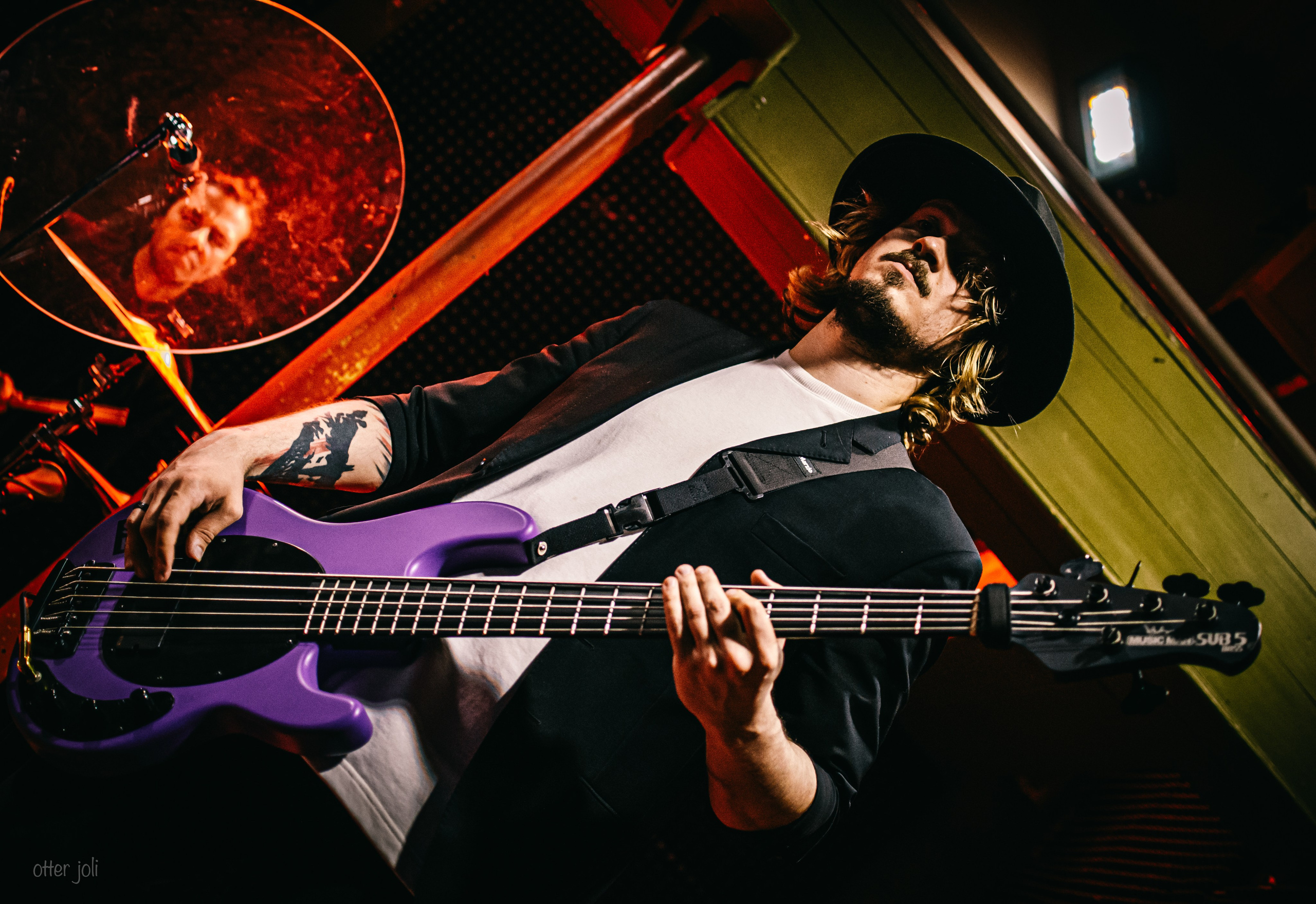 Голова Муэссы | Китайский лётчик Джао Да. Концертный репортёр Валерия Сафина