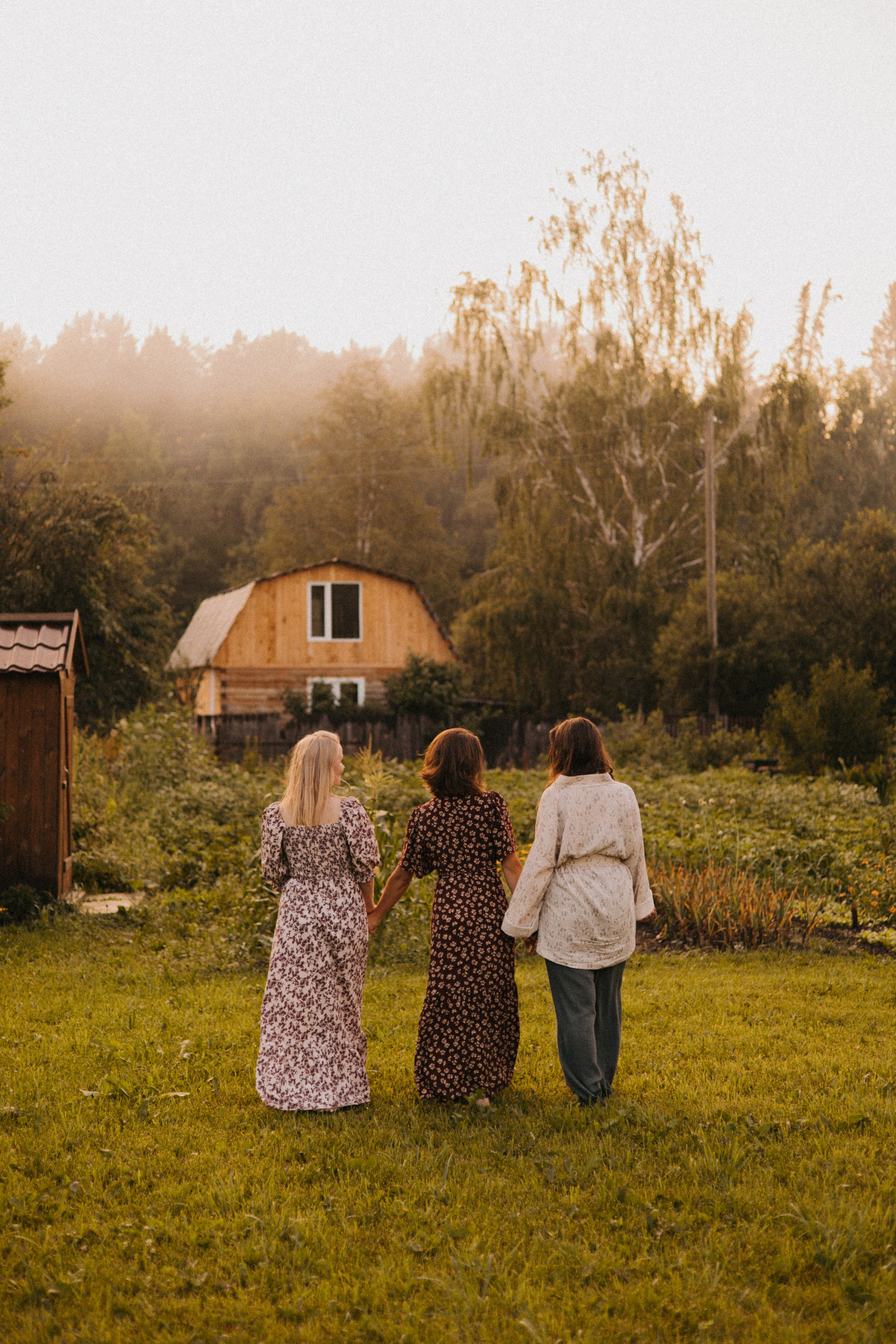Подруги. Дача. Фотограф Настя Леонова