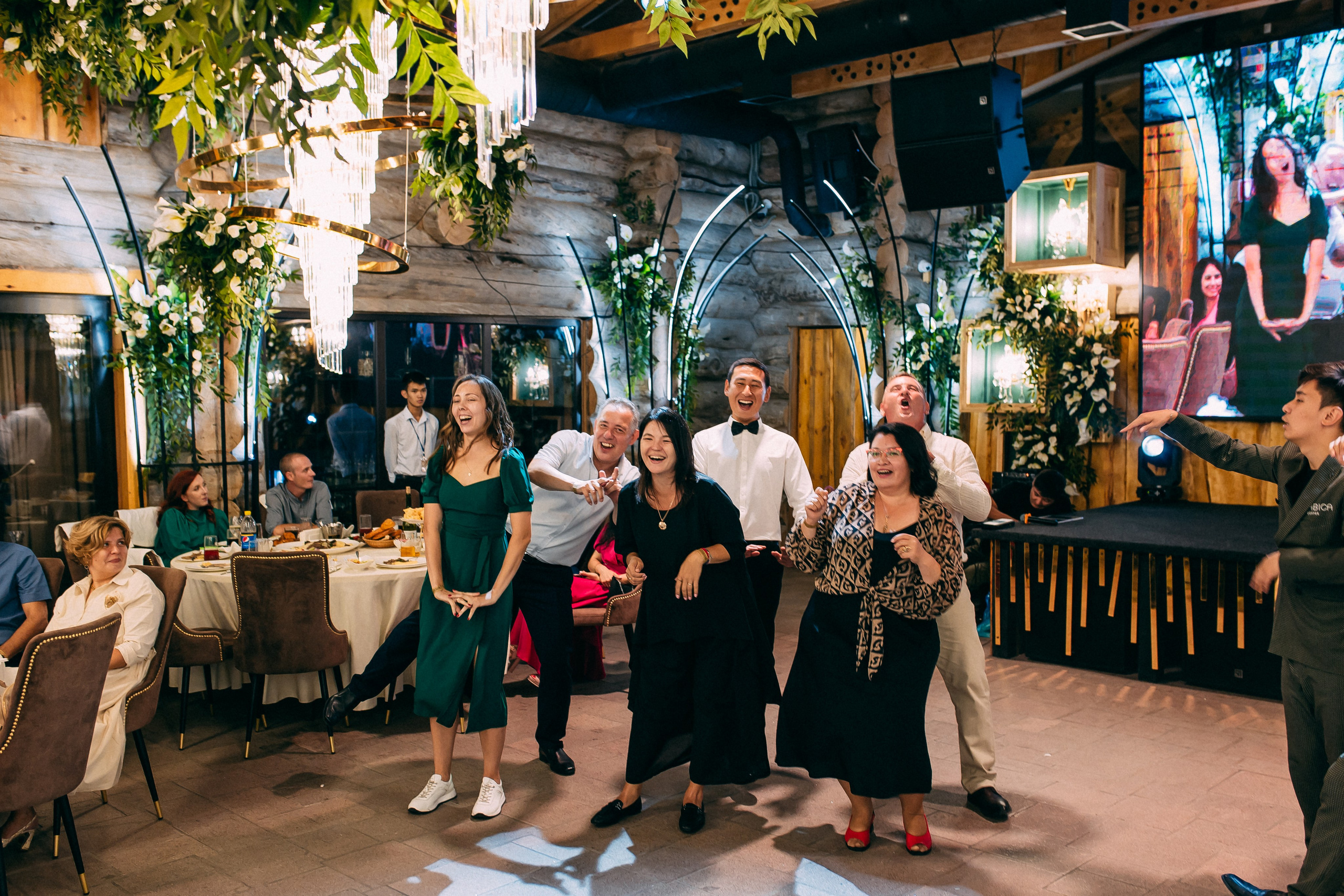 Репортаж. Свадебный и семейный фотограф в Алматы Laura Dosmann