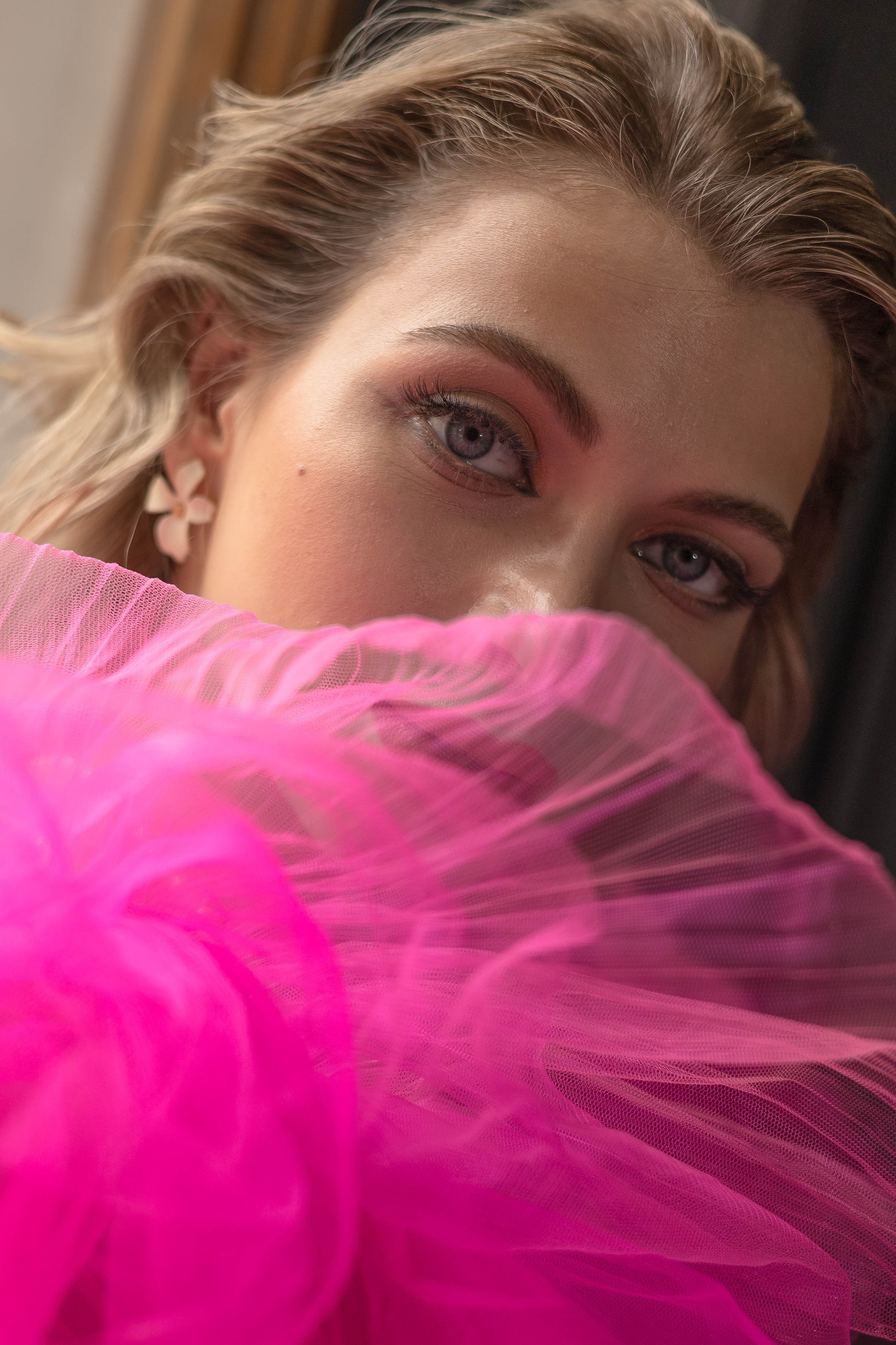 Екатерина. Fuchsia on black. Портретный фотограф Панферова Регина г. Санкт-Петербург, г. Казань