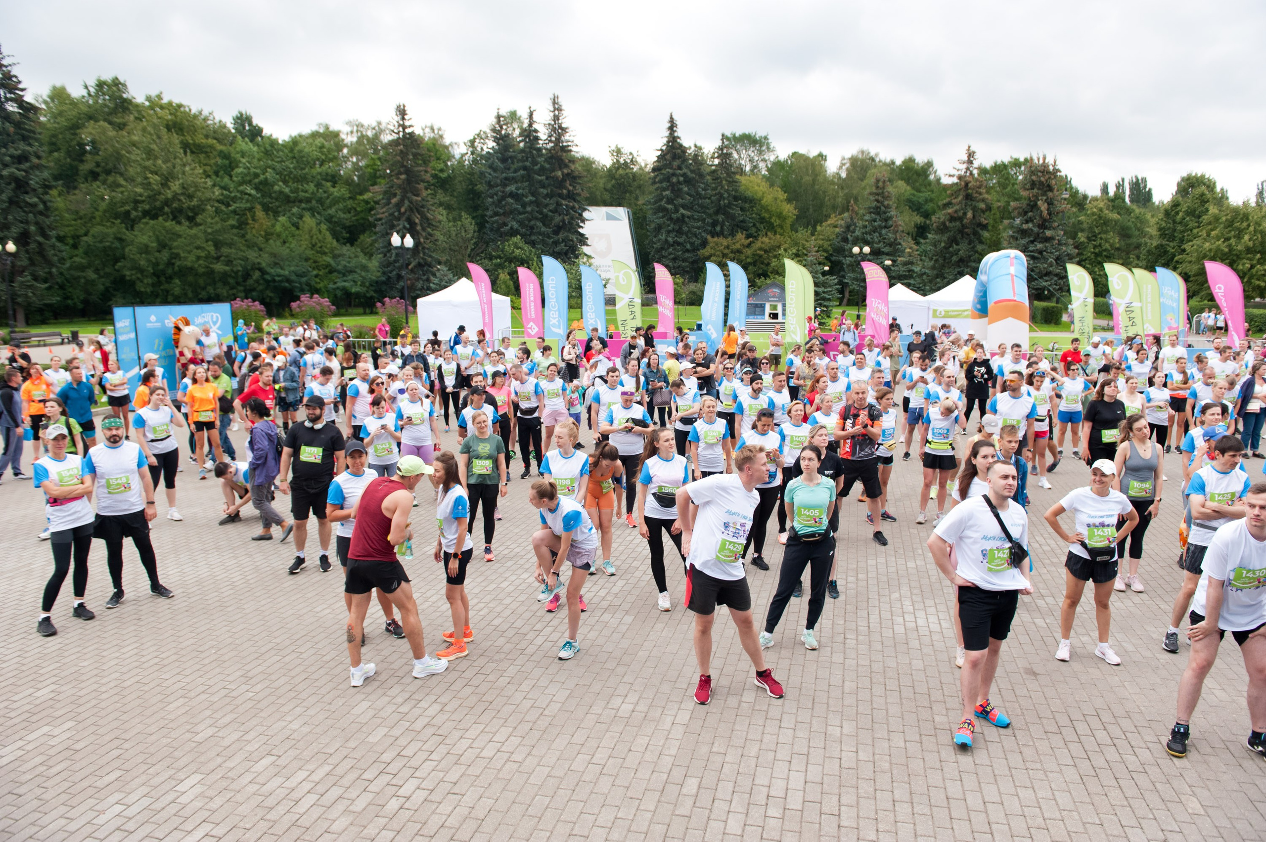 Корпоративное. Забег X5 Retail Group. Репортажный фотограф и видеограф Слава Думчев. Тимбилдинги, отчетники, корпоративы