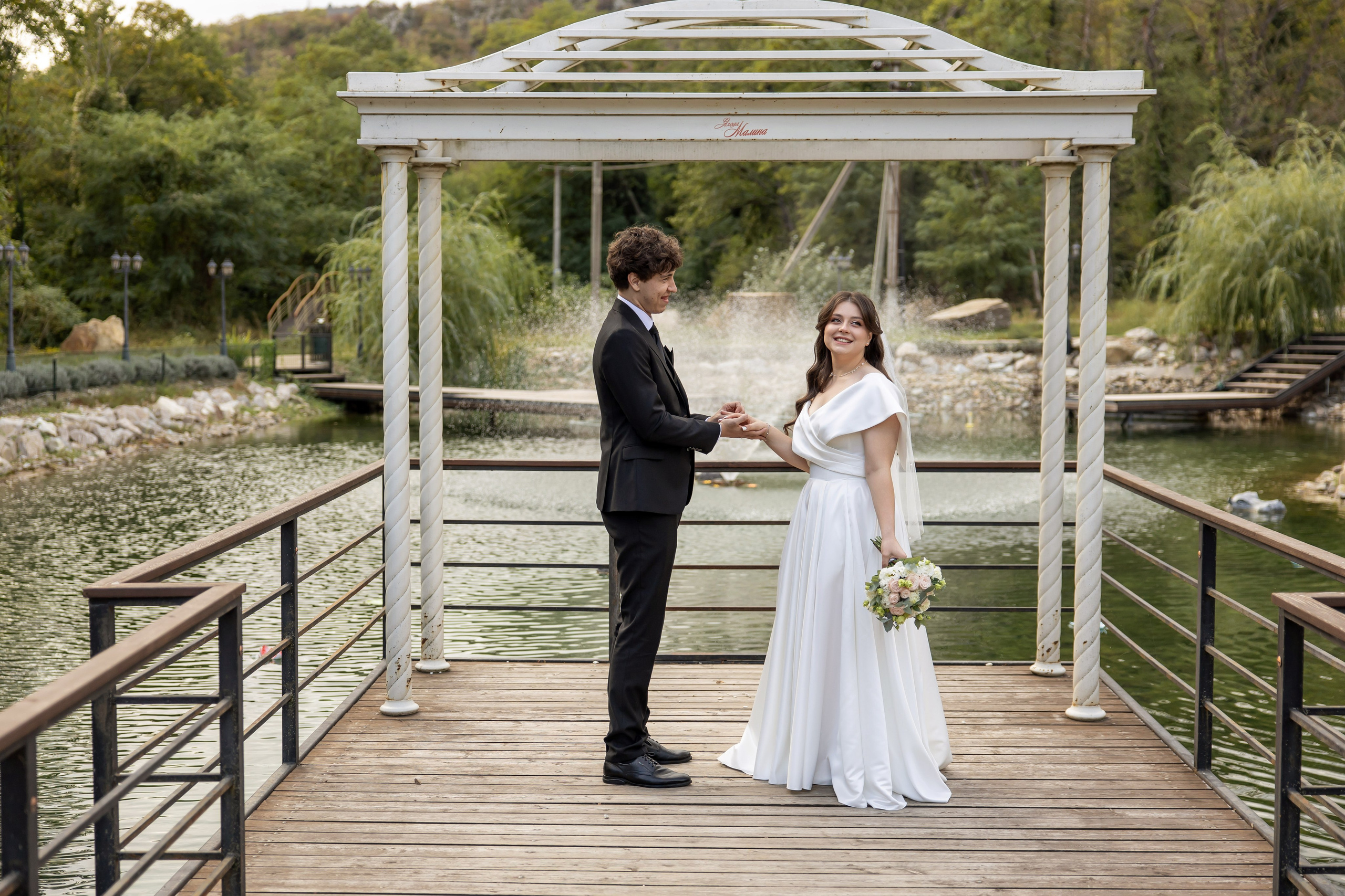 Миша и Мелина 27.09.25. Семейный и свадебный фотограф в Геленджике Михаил Шматов