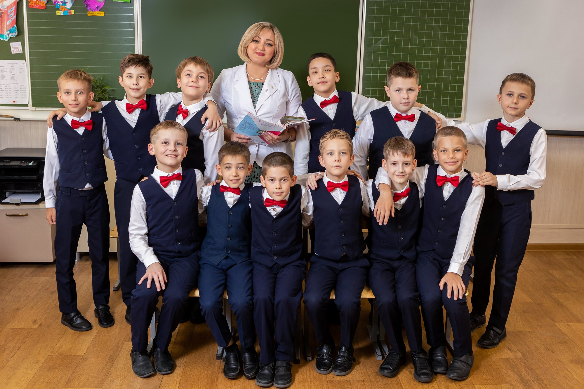 Фотосессия для школьников Гимназии № 1. Фотограф в Оренбурге. Профессиональный фотограф