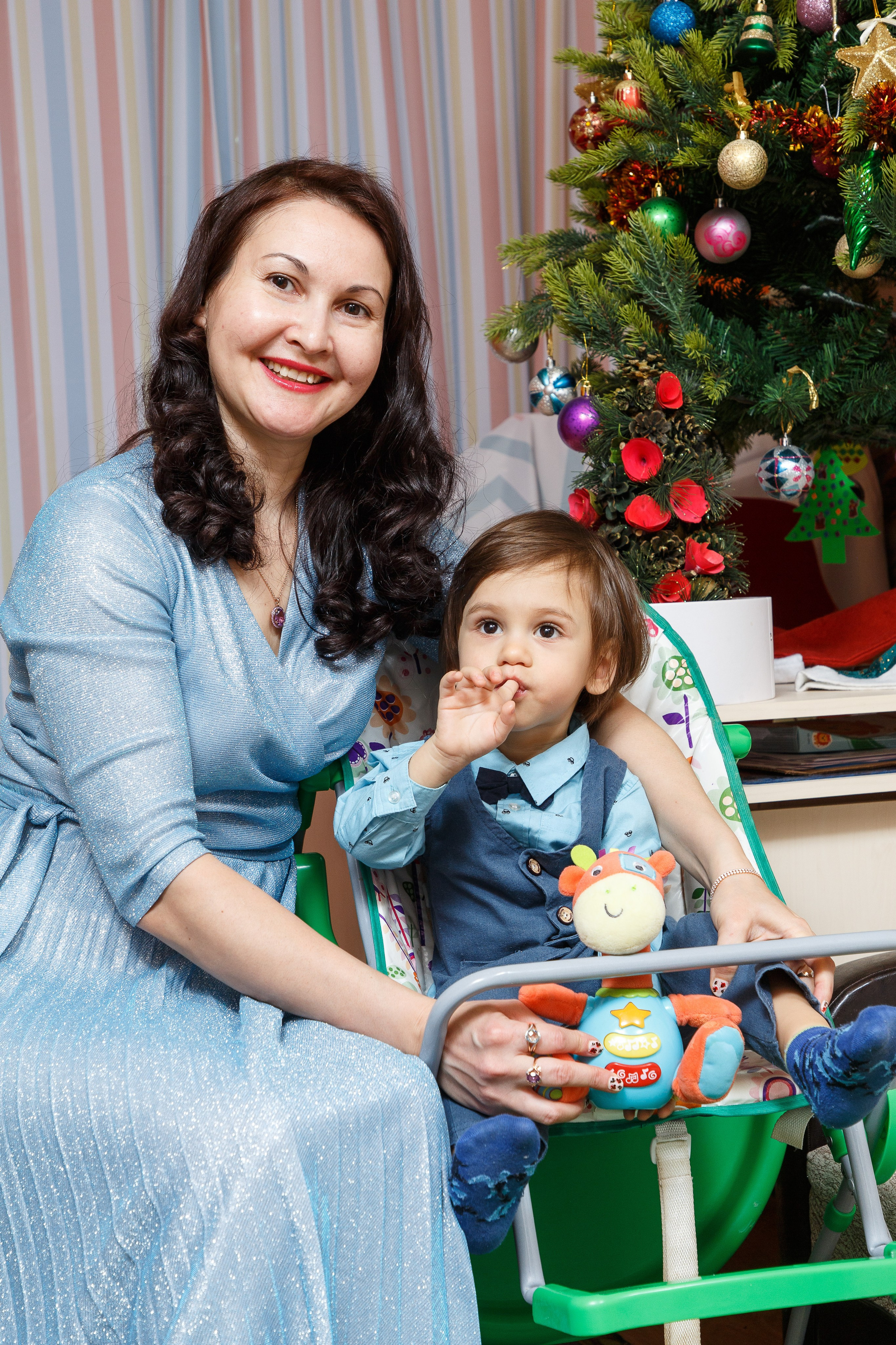 Юля Сергей Настя Олег и Серёжка ч.2. Школьные выпускные альбомы в Москве Марина Николаева