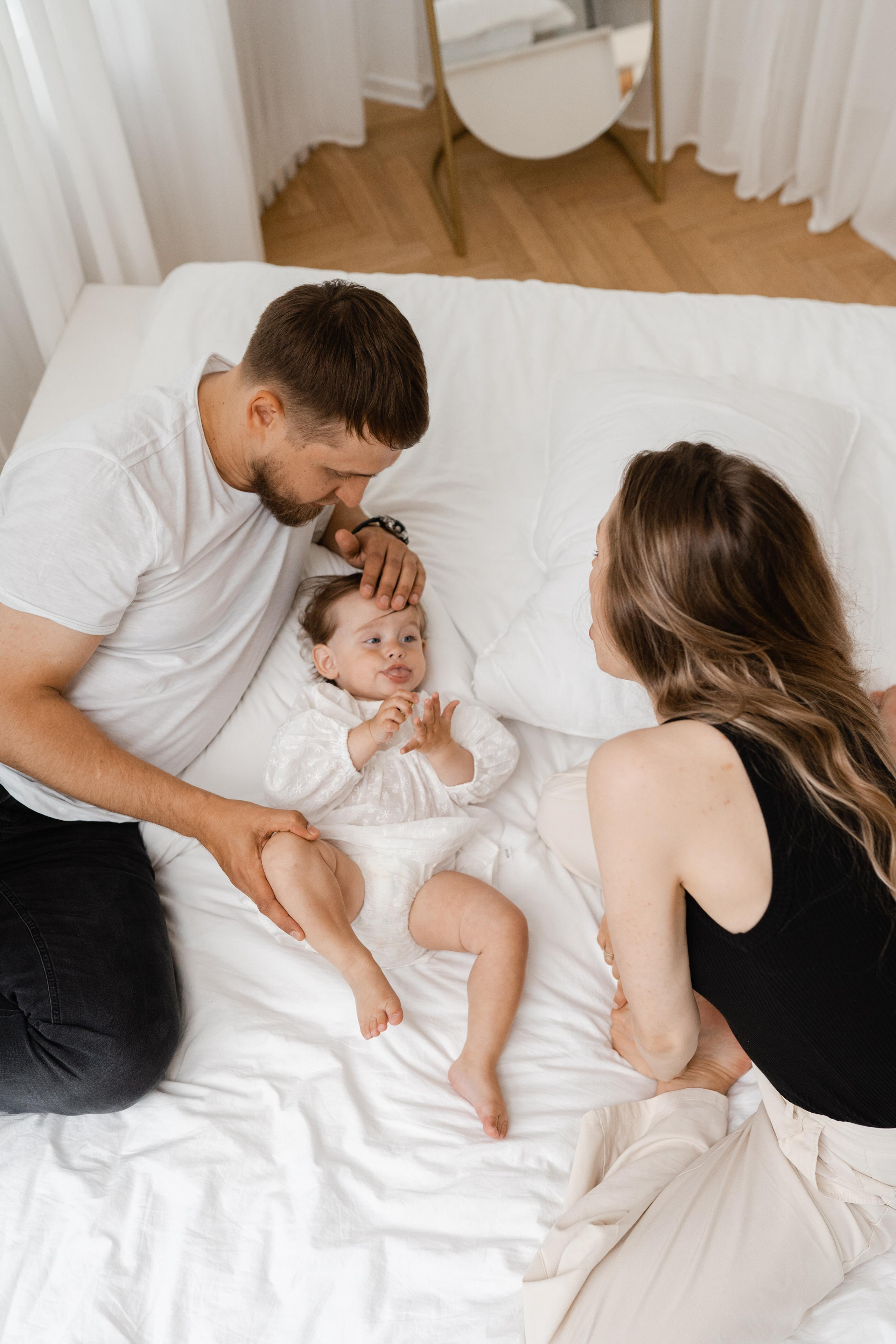 Семейная фотосессия в студии в Москве, семейный фотограф Анна Полушина. Свадебный фотограф в Москве Анна Полушина