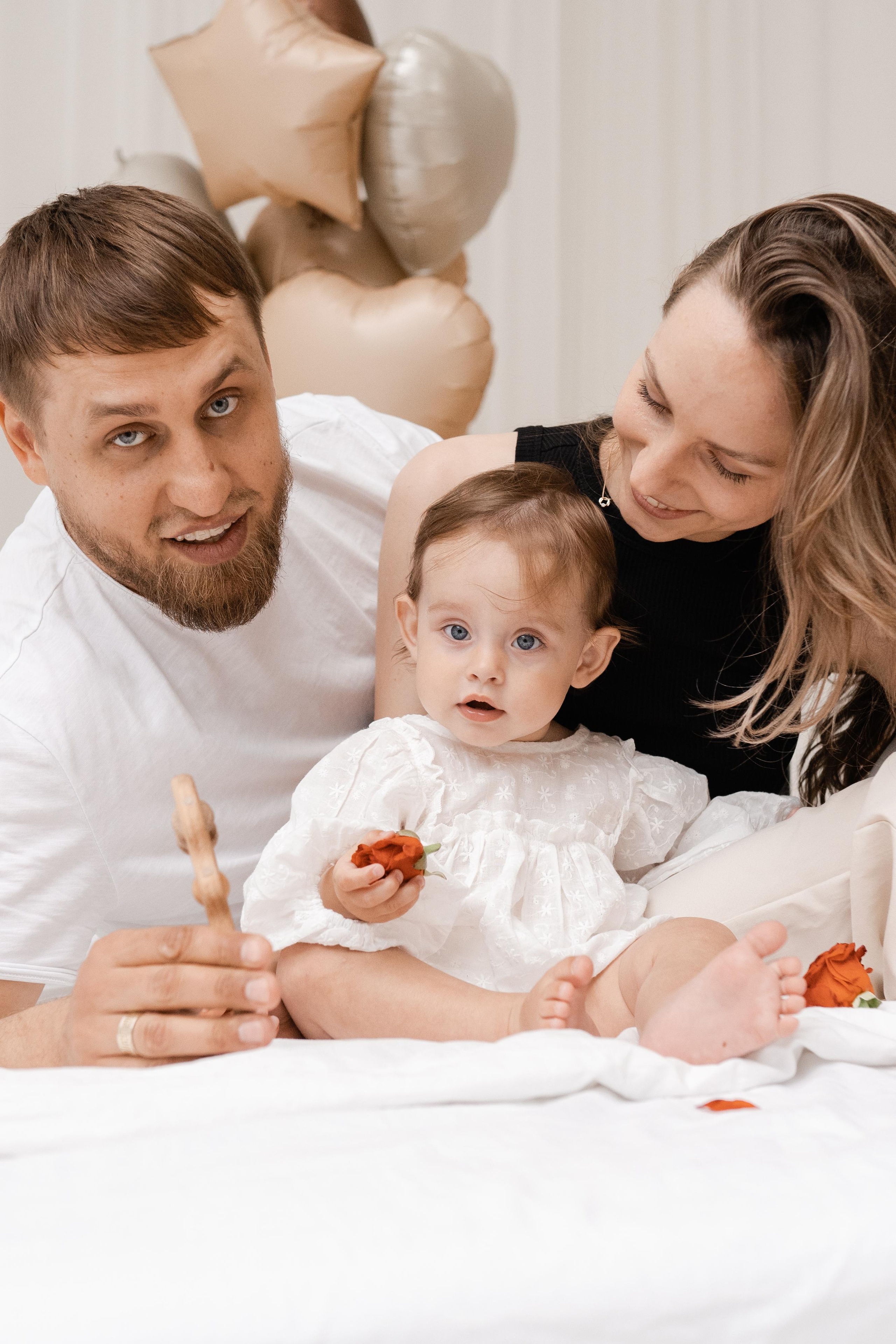 Семейная фотосессия в студии в Москве, семейный фотограф Анна Полушина. Свадебный фотограф в Москве Анна Полушина