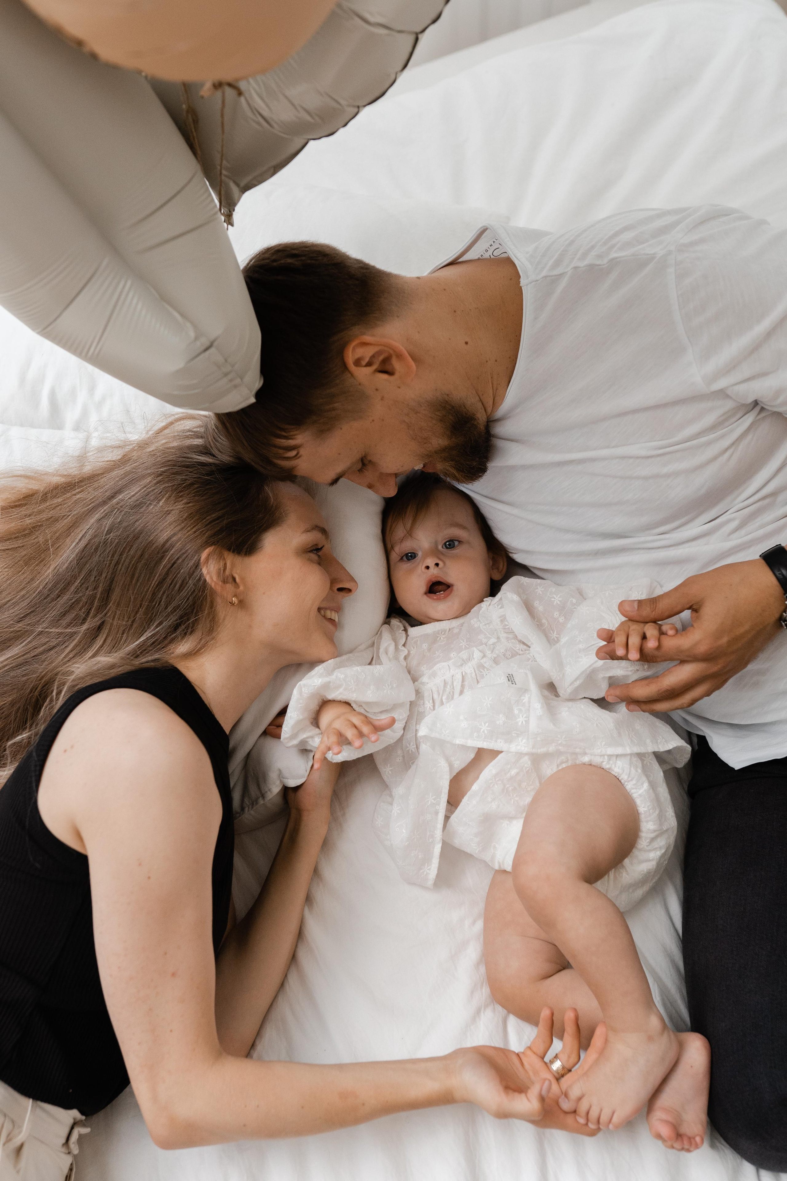 Семейная фотосессия в студии в Москве, семейный фотограф Анна Полушина. Свадебный фотограф в Москве Анна Полушина