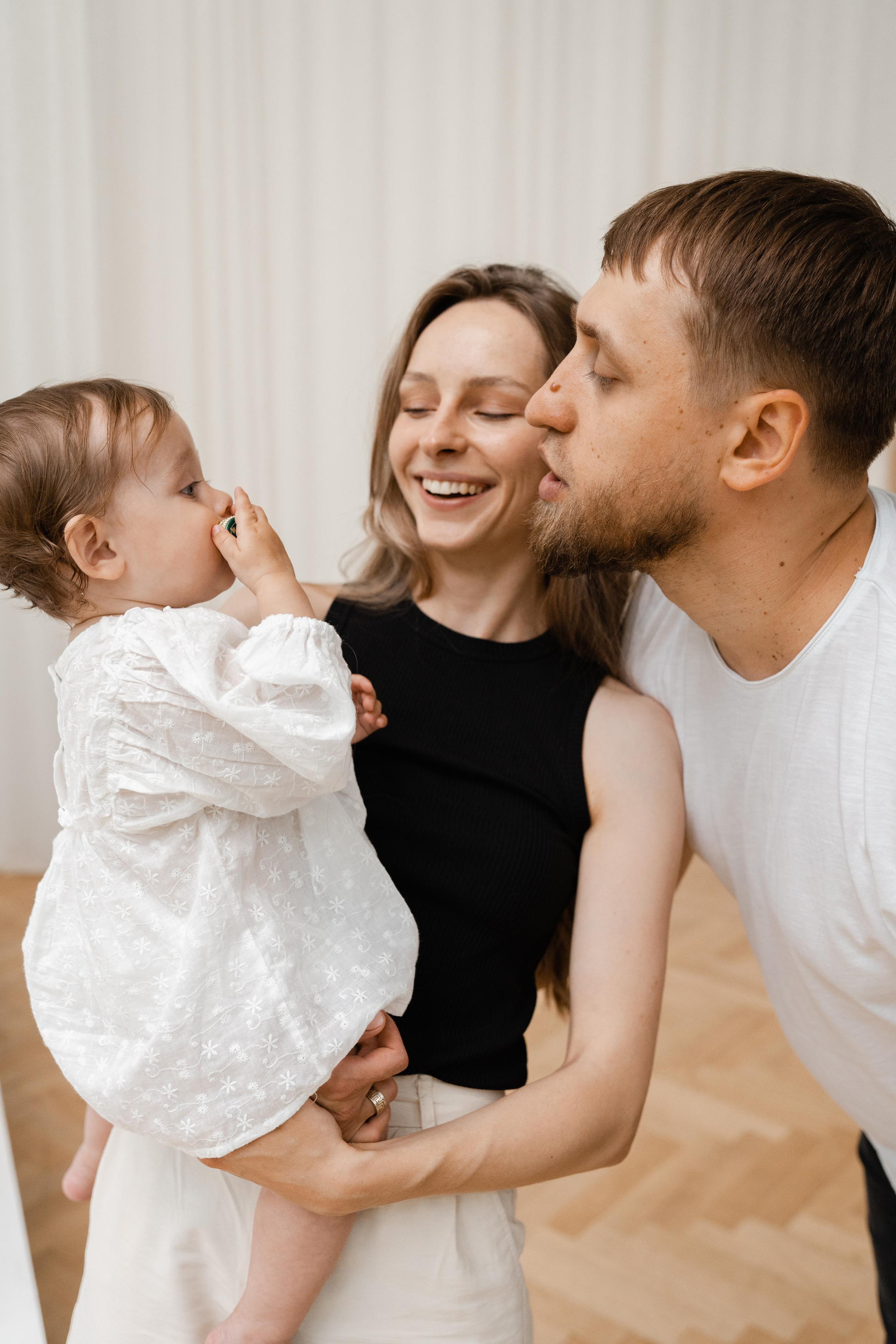 Семейная фотосессия в студии в Москве, семейный фотограф Анна Полушина. Свадебный фотограф в Москве Анна Полушина