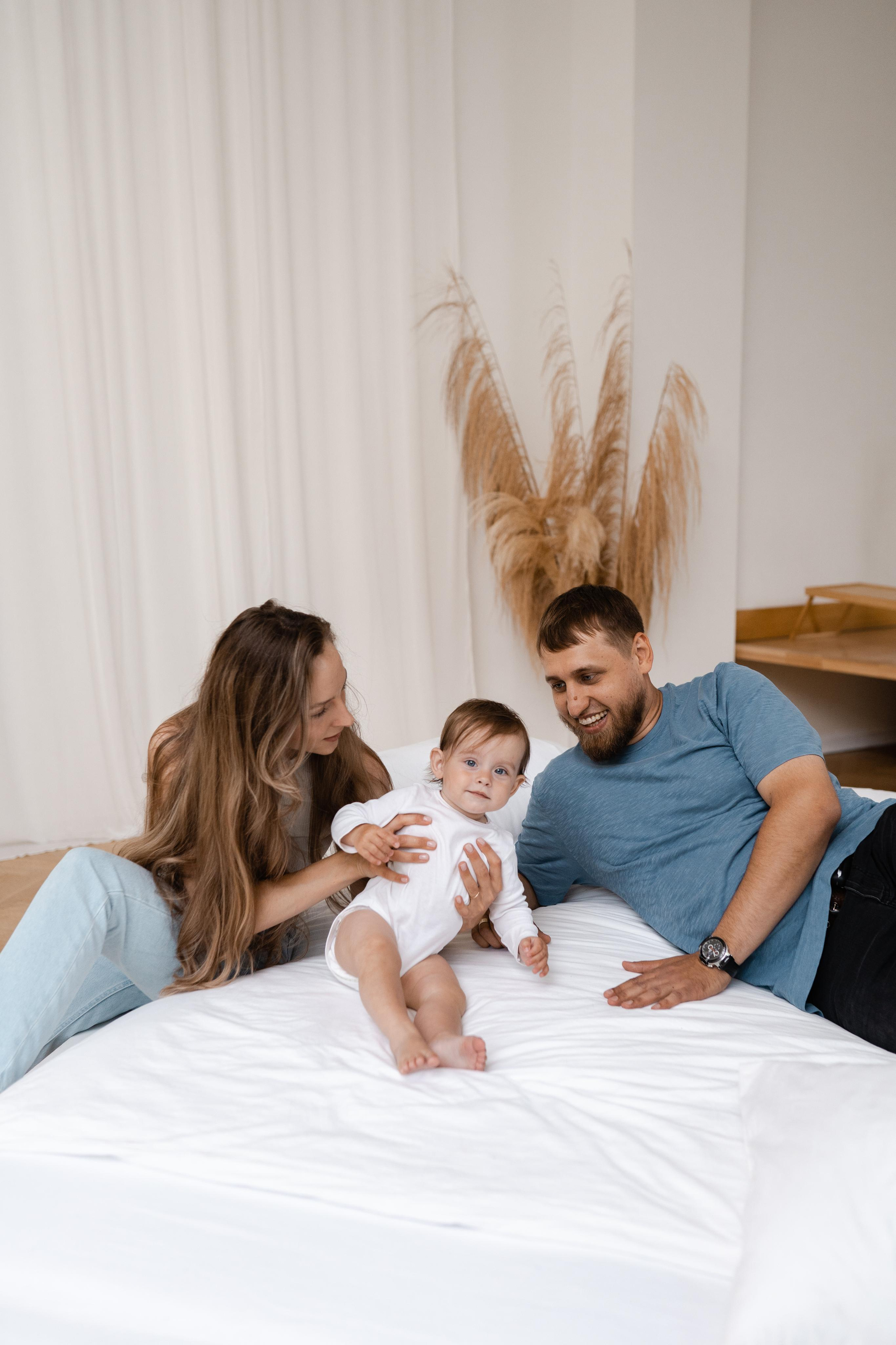 Семейная фотосессия в студии в Москве, семейный фотограф Анна Полушина. Свадебный фотограф в Москве Анна Полушина