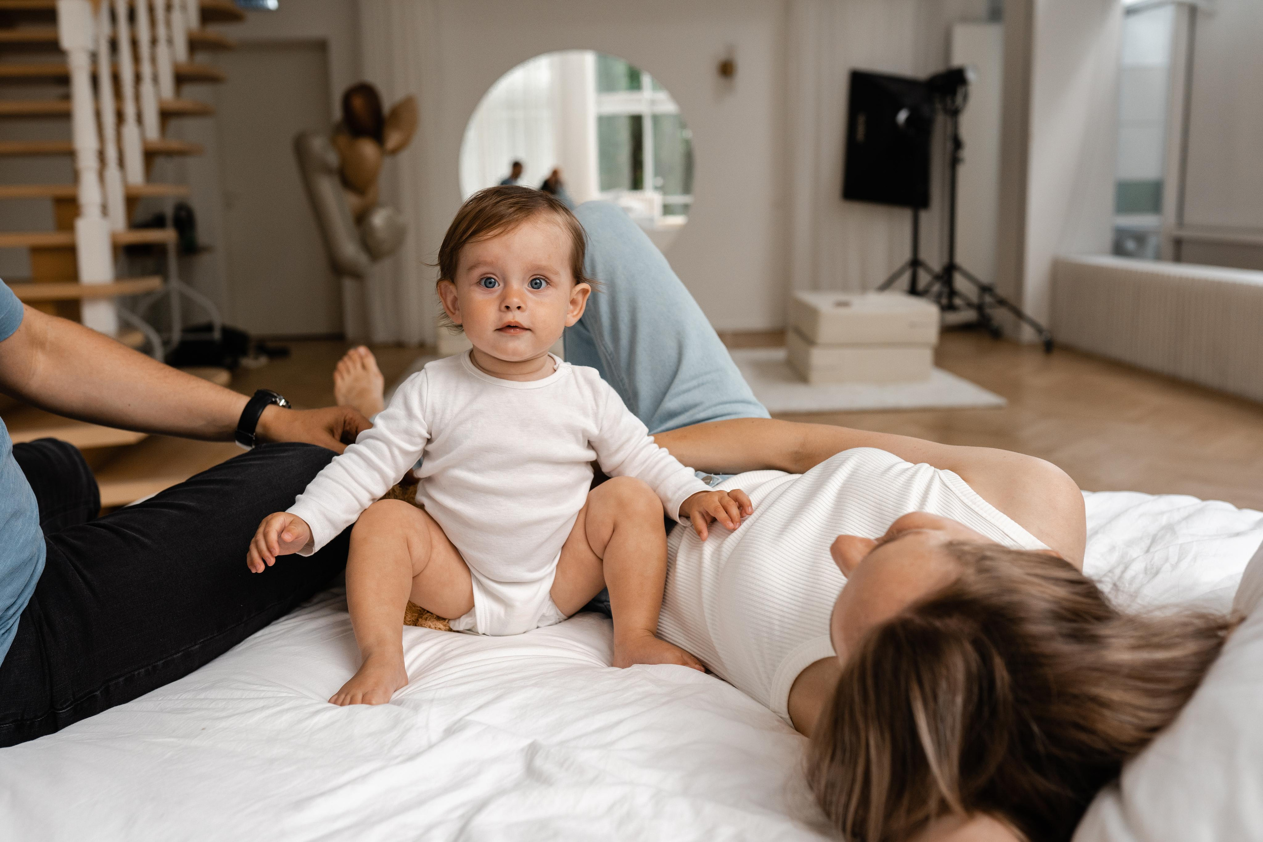 Семейная фотосессия в студии в Москве, семейный фотограф Анна Полушина. Свадебный фотограф в Москве Анна Полушина