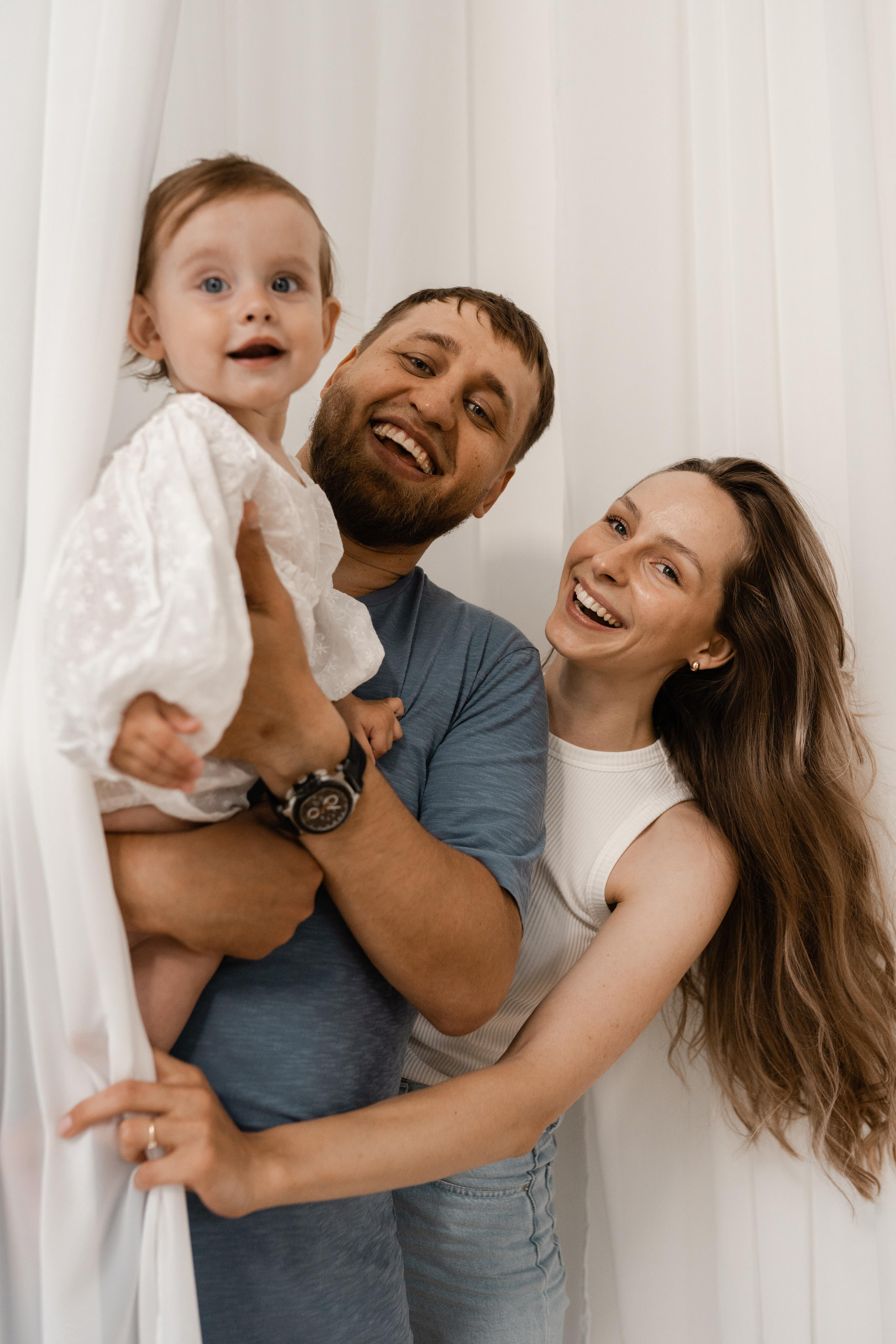 Семейная фотосессия в студии в Москве, семейный фотограф Анна Полушина. Свадебный фотограф в Москве Анна Полушина