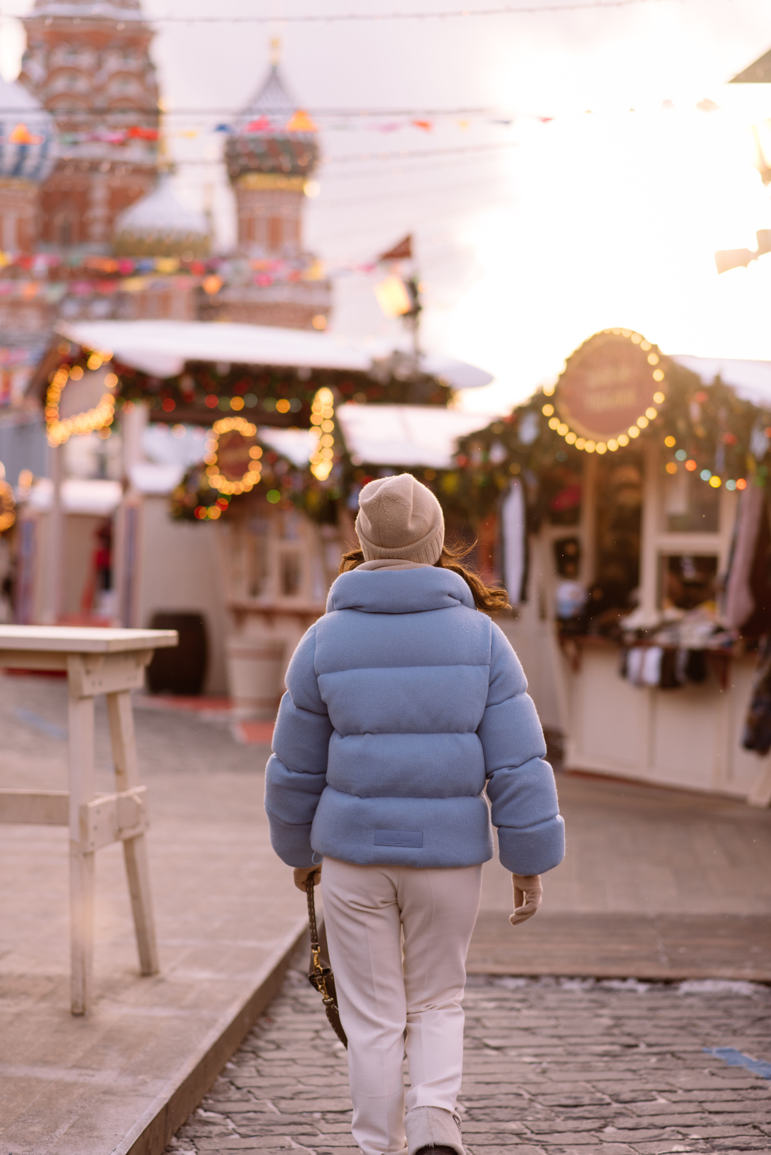 Алена на ярмарке у ГУМа. Свадебный фотограф в Москве Анна Полушина
