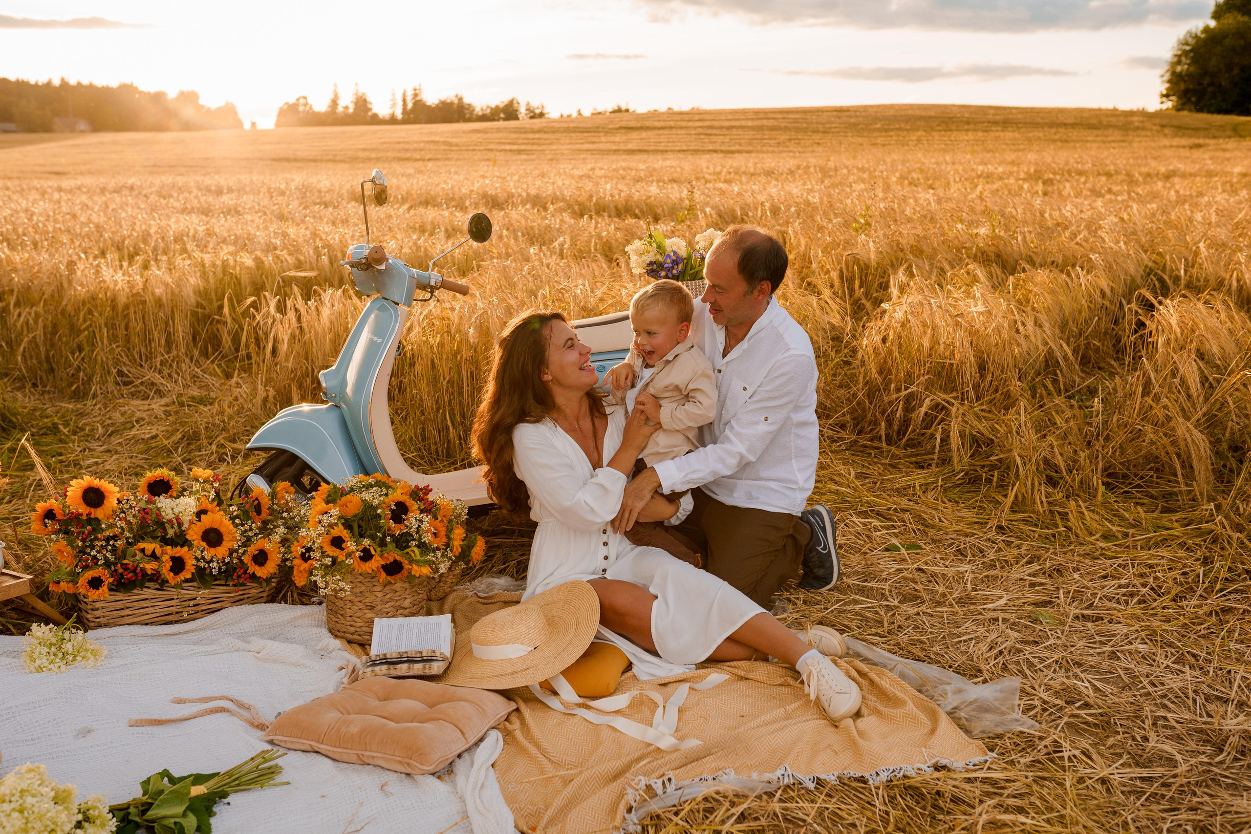 Семейная фотосессия в студии в Москве, семейный фотограф Анна Полушина. Свадебный фотограф в Москве Анна Полушина