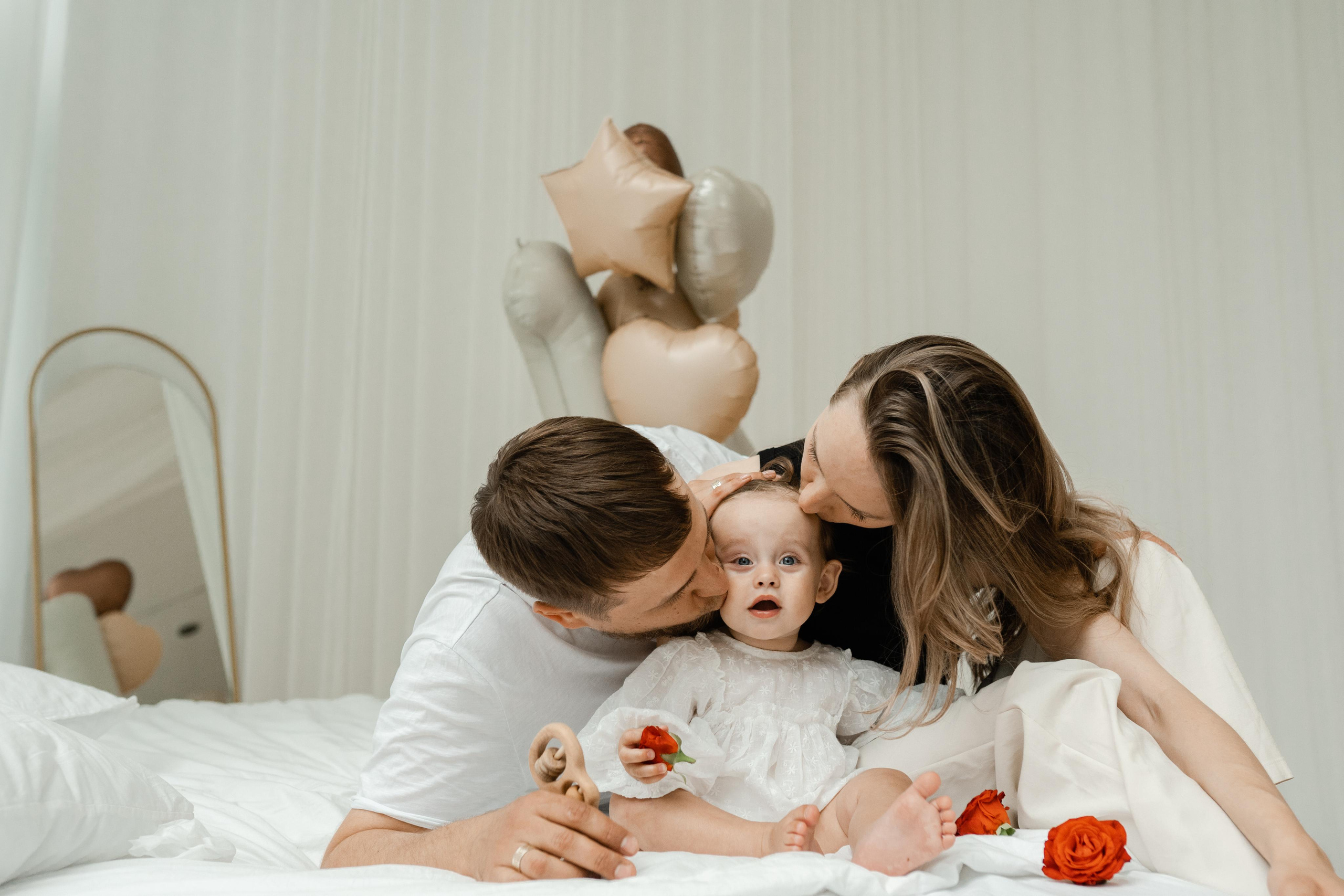 Семейная фотосессия в студии в Москве, семейный фотограф Анна Полушина. Свадебный фотограф в Москве Анна Полушина