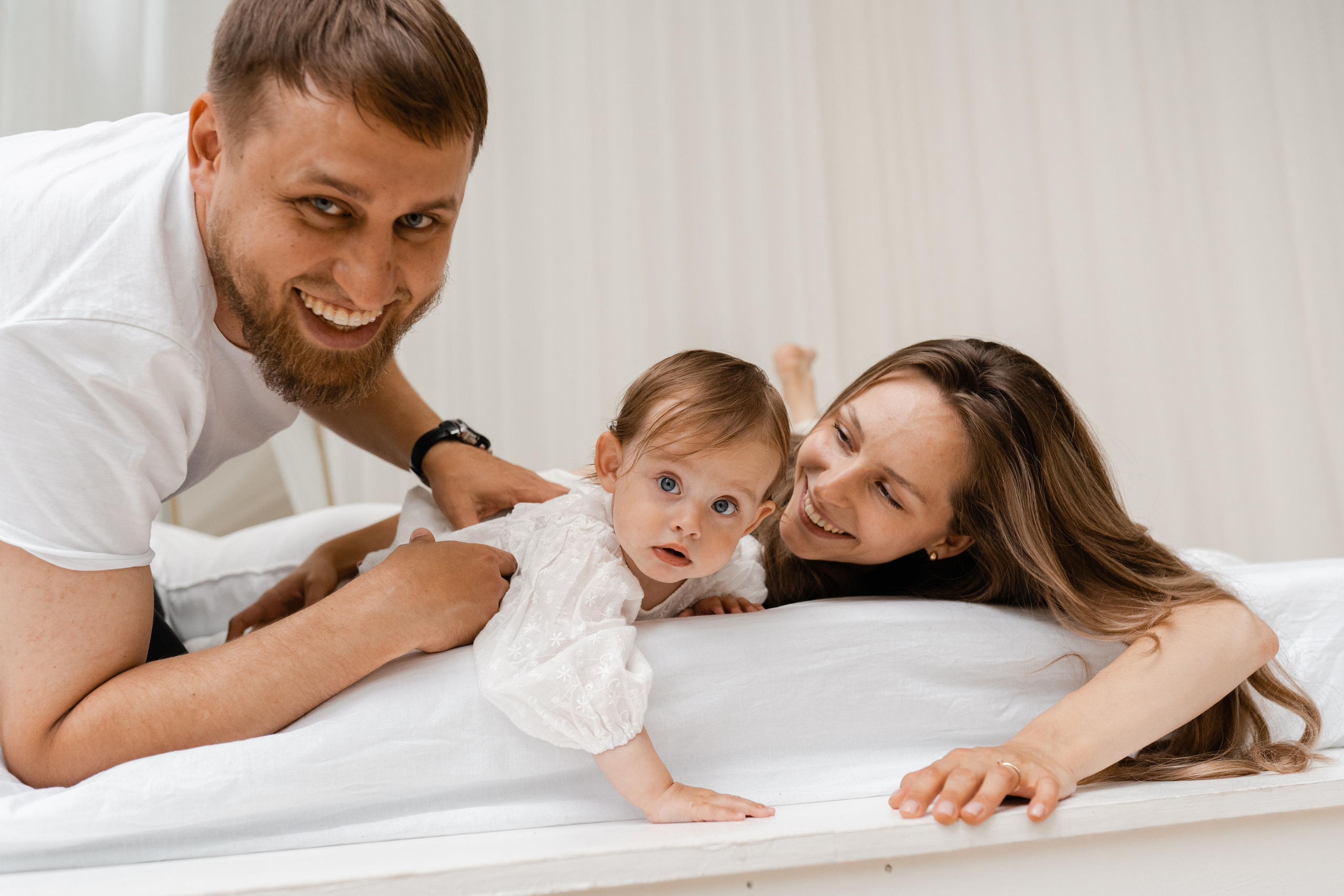 Семейная фотосессия в студии в Москве, семейный фотограф Анна Полушина. Свадебный фотограф в Москве Анна Полушина