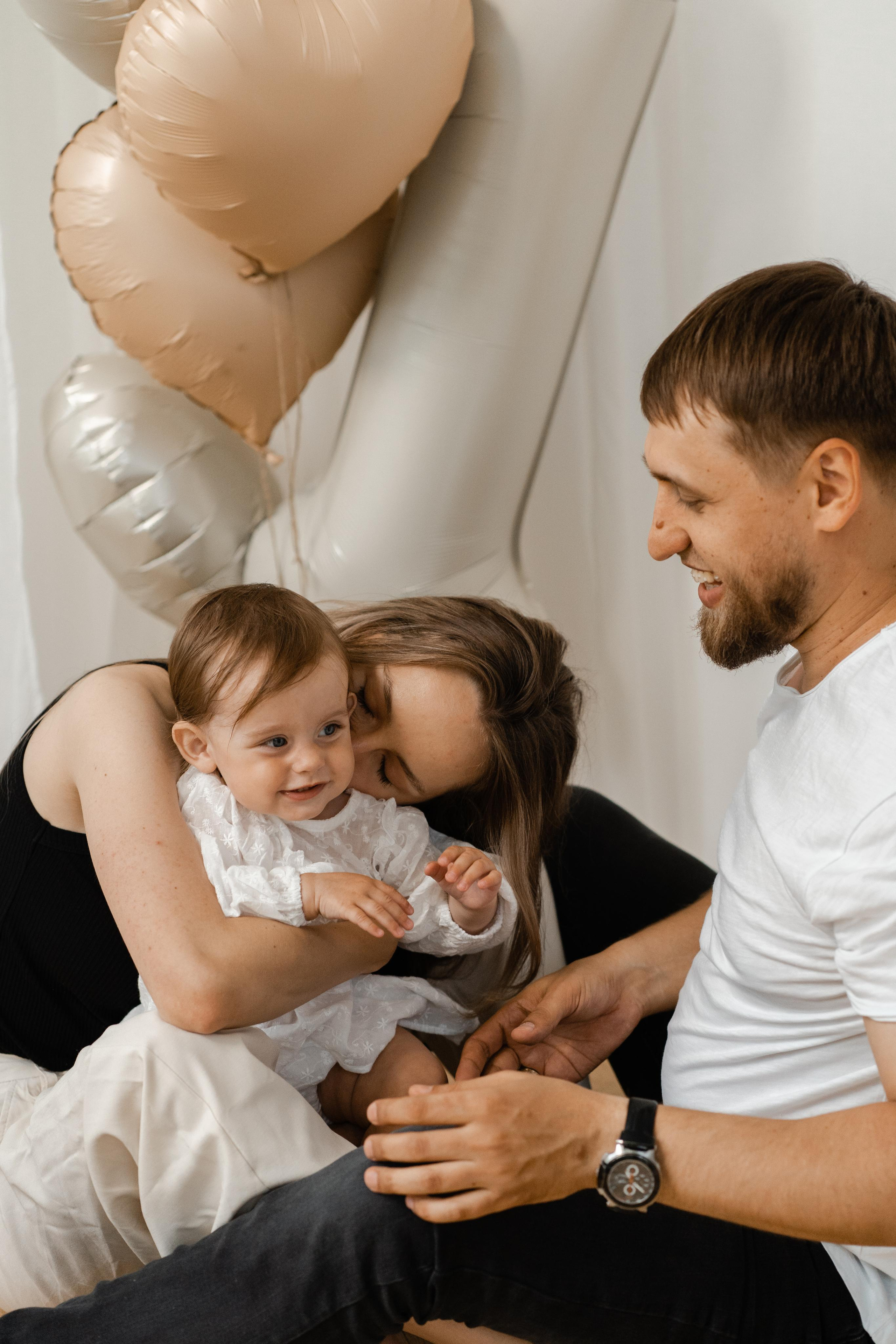 Семейная фотосессия в студии в Москве, семейный фотограф Анна Полушина. Свадебный фотограф в Москве Анна Полушина