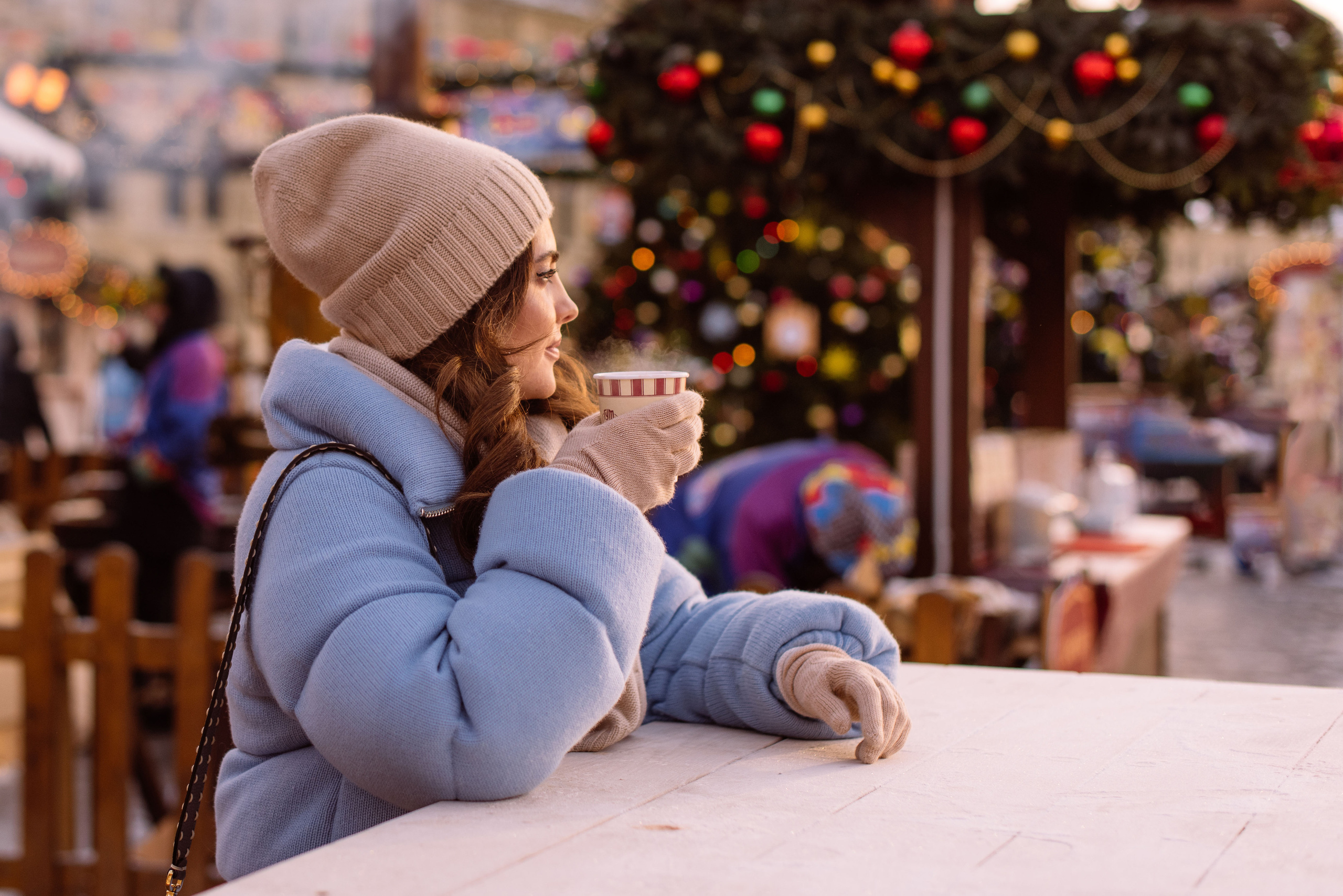 Алена на ярмарке у ГУМа. Свадебный фотограф в Москве Анна Полушина