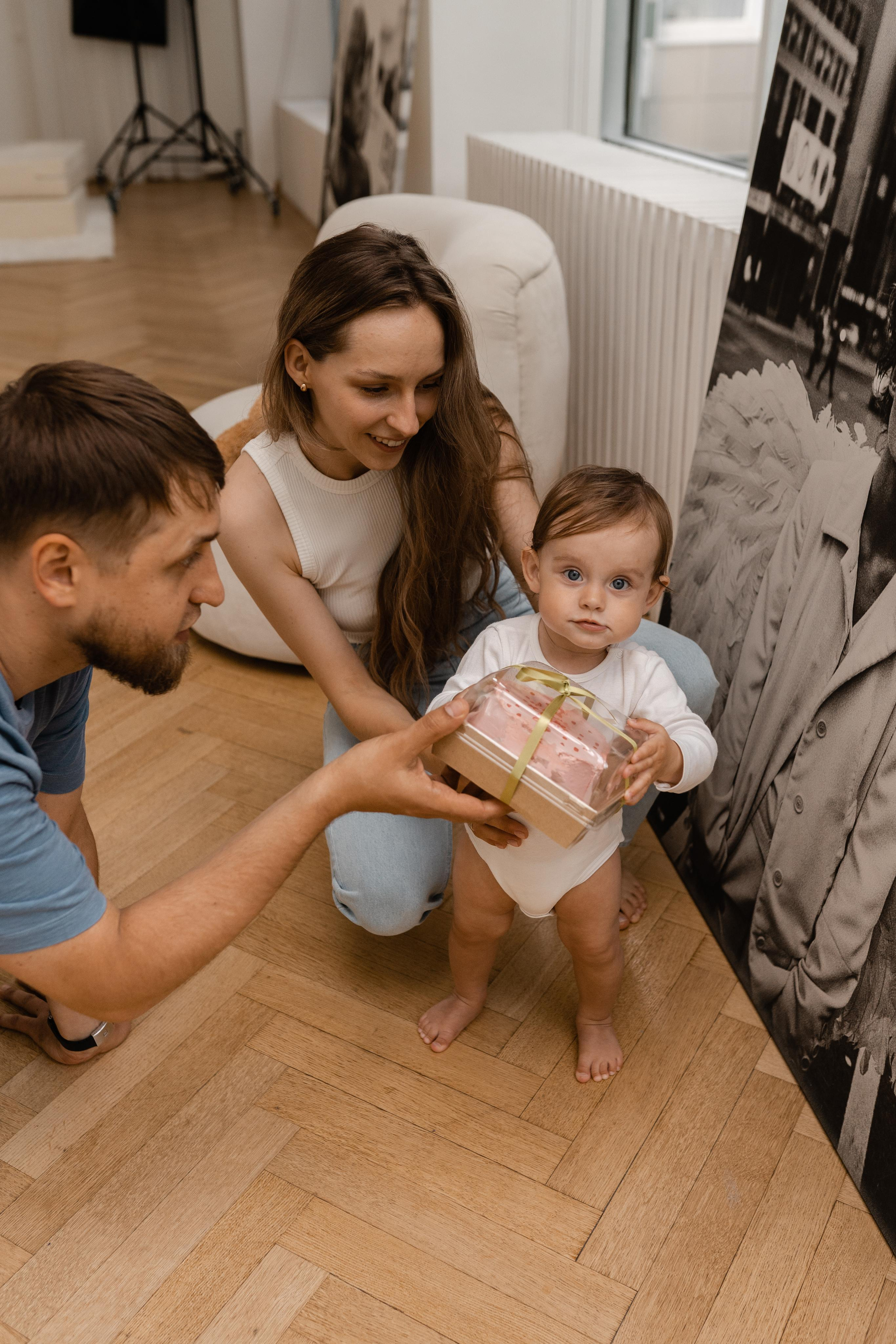 Семейная фотосессия в студии в Москве, семейный фотограф Анна Полушина. Свадебный фотограф в Москве Анна Полушина