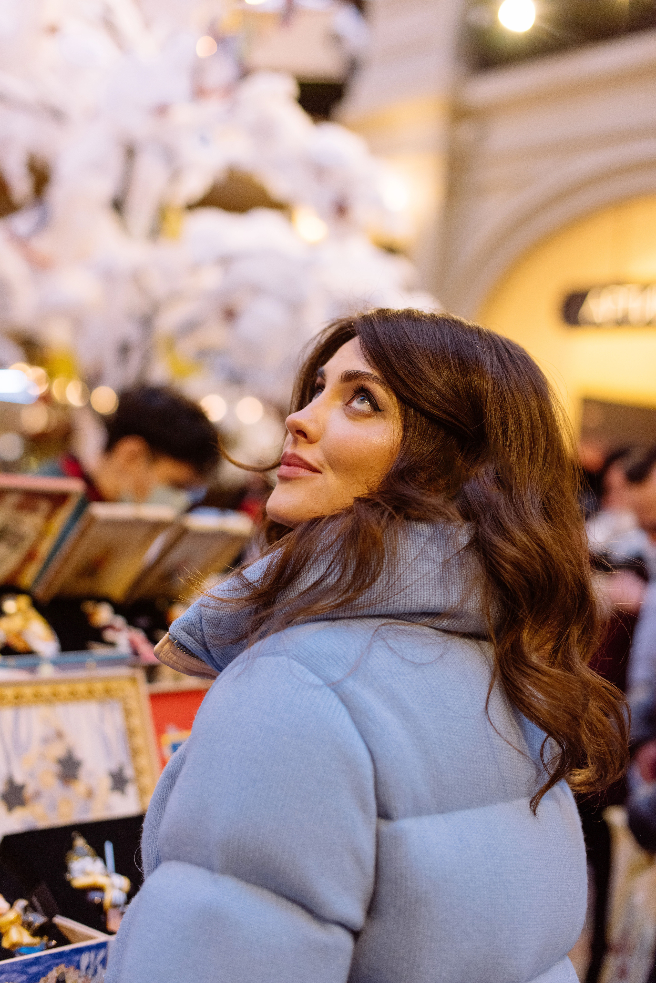 Алена на ярмарке у ГУМа. Свадебный фотограф в Москве Анна Полушина