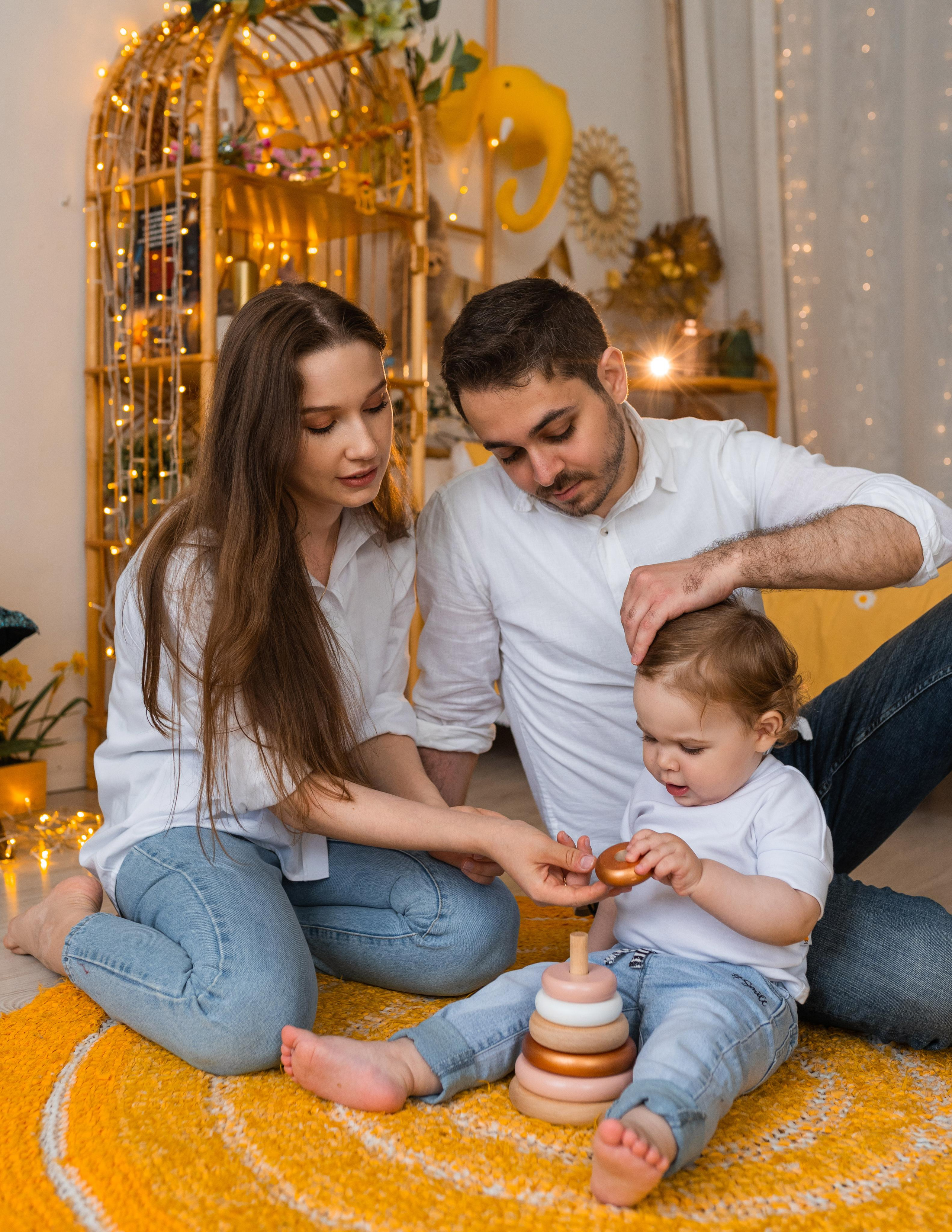 Семейная фотосессия в студии в Москве, семейный фотограф Анна Полушина. Свадебный фотограф в Москве Анна Полушина