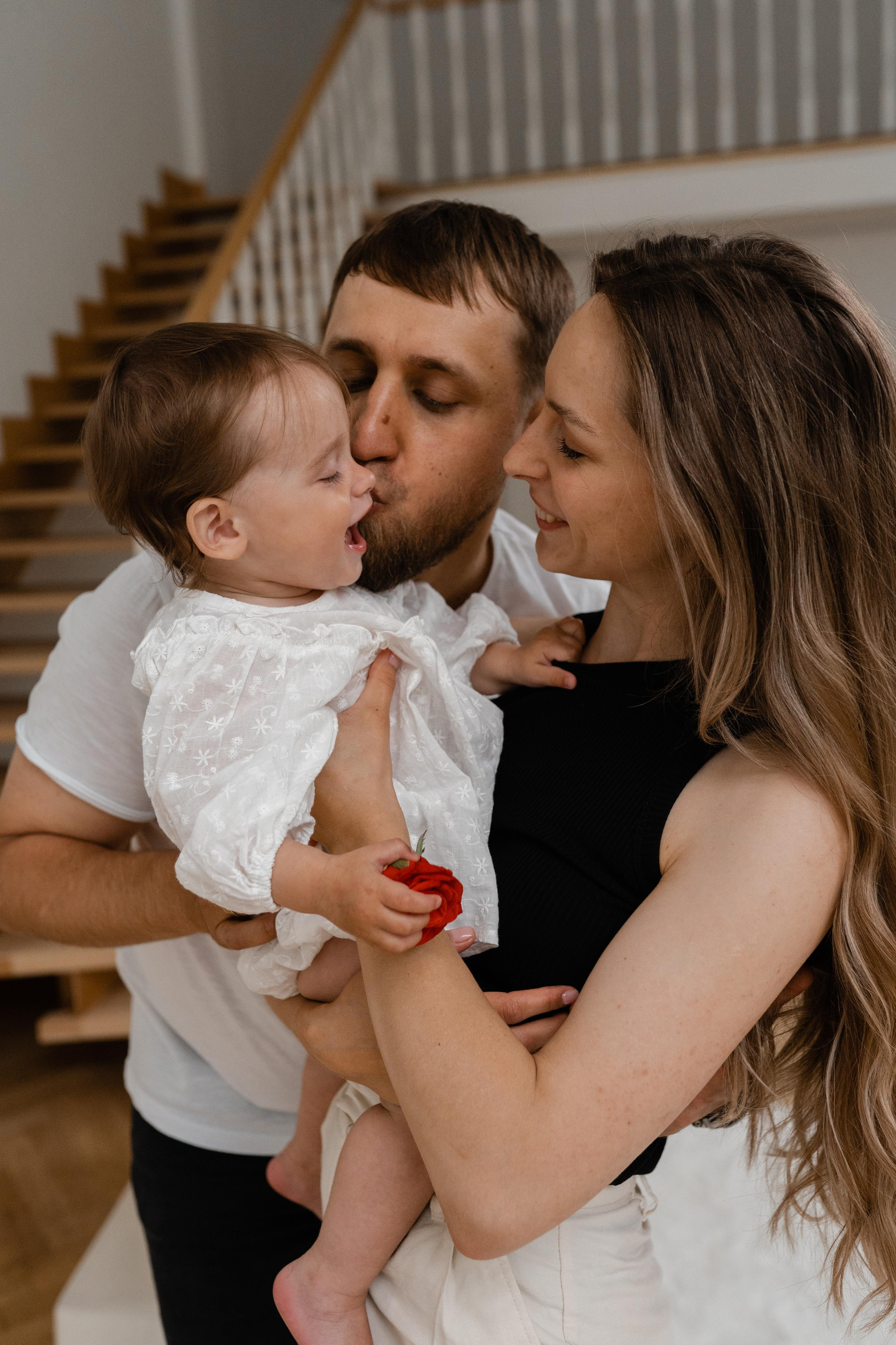 Семейная фотосессия в студии в Москве, семейный фотограф Анна Полушина. Свадебный фотограф в Москве Анна Полушина